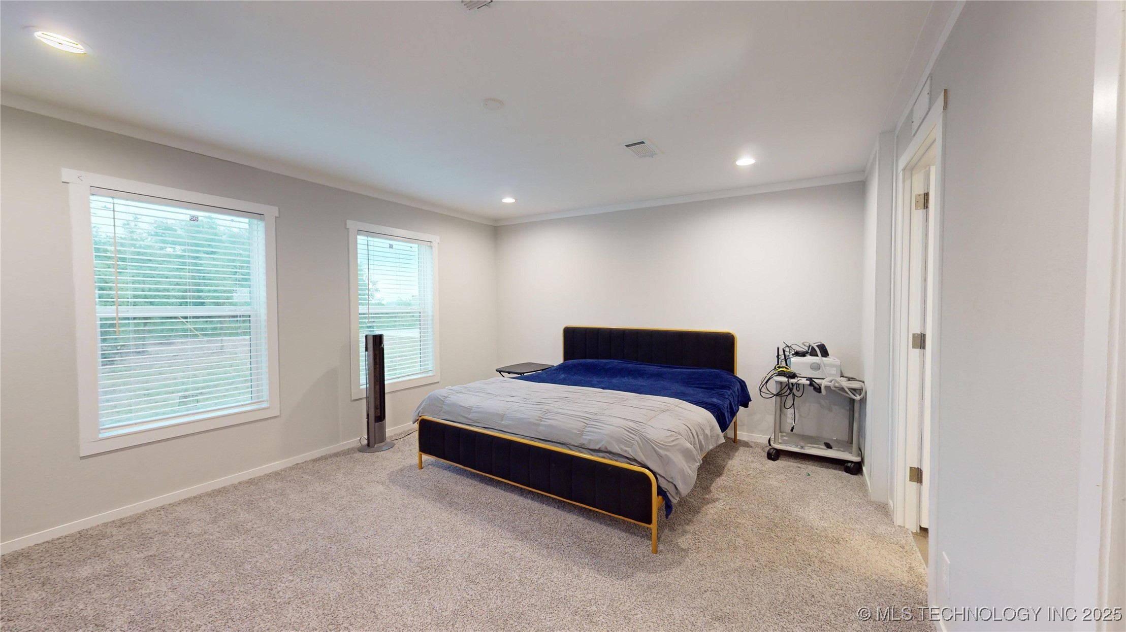 5637 W 80th Street