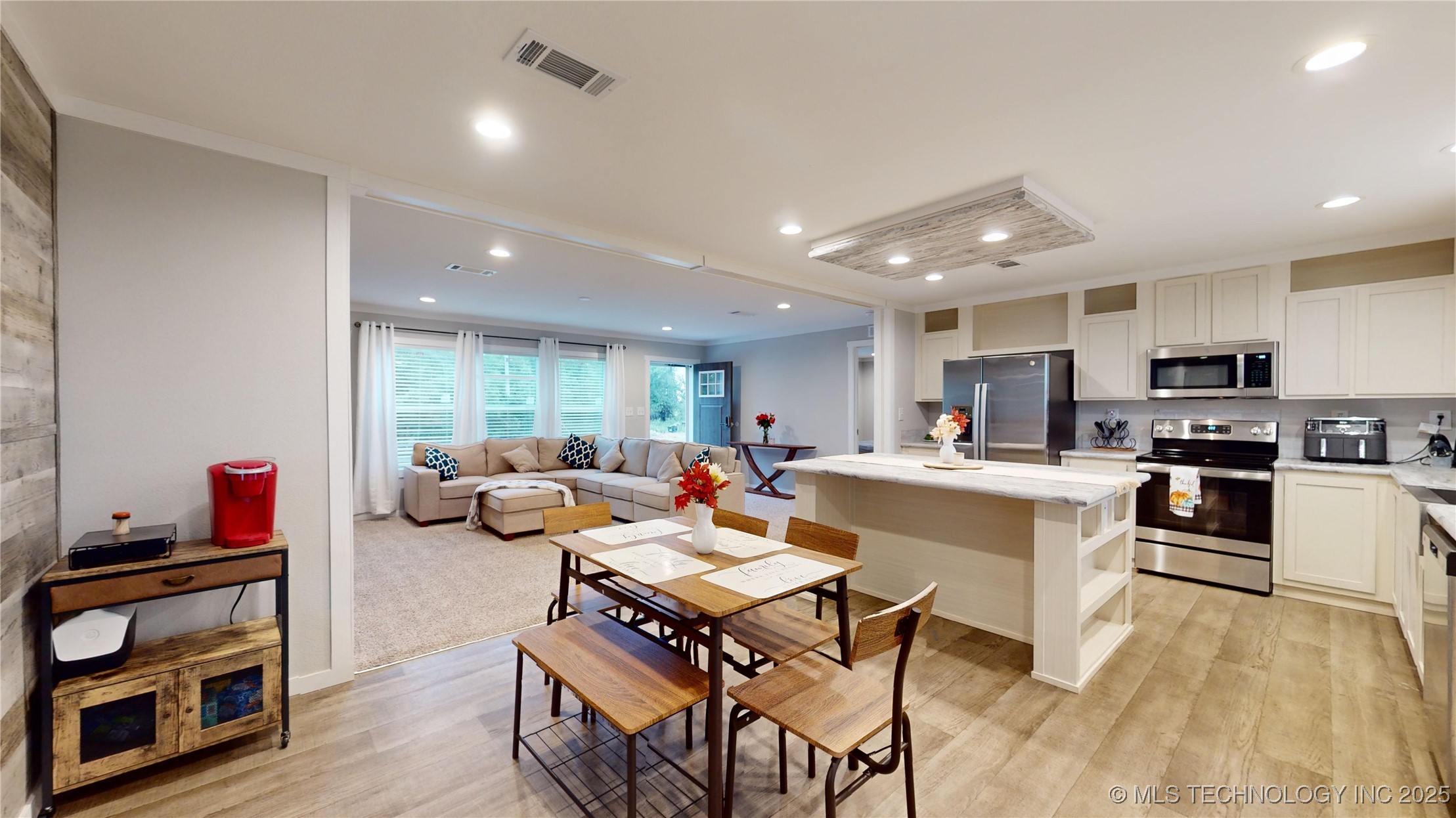 5637 W 80th Street