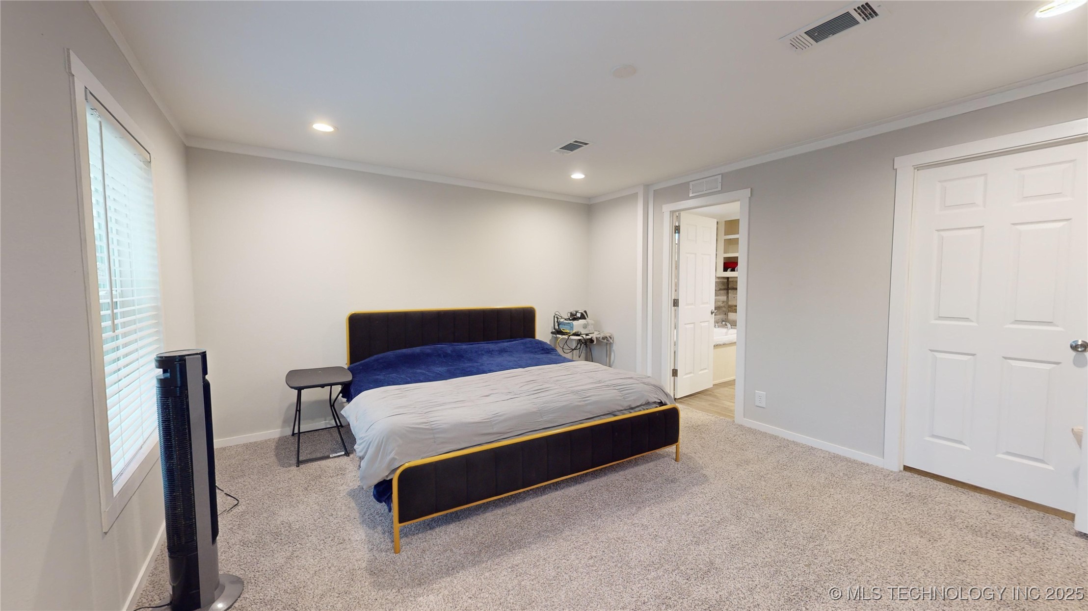 5637 W 80th Street