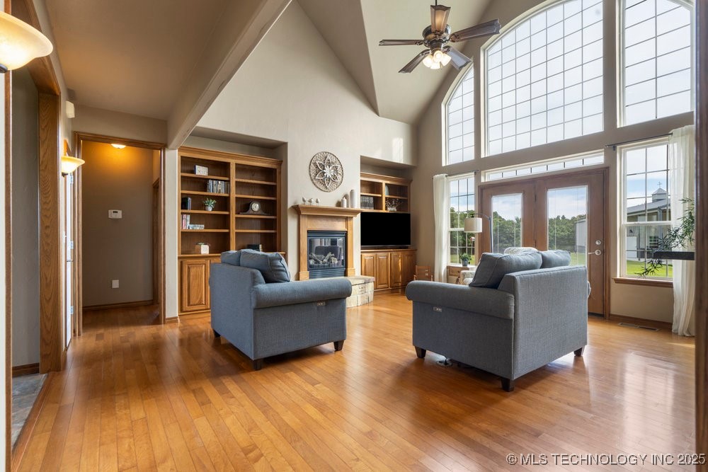 37700 Garretts Lake