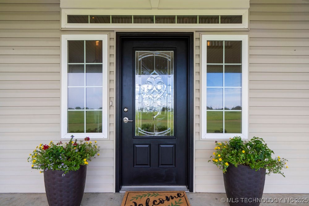 37700 Garretts Lake
