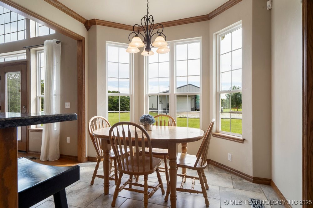 37700 Garretts Lake
