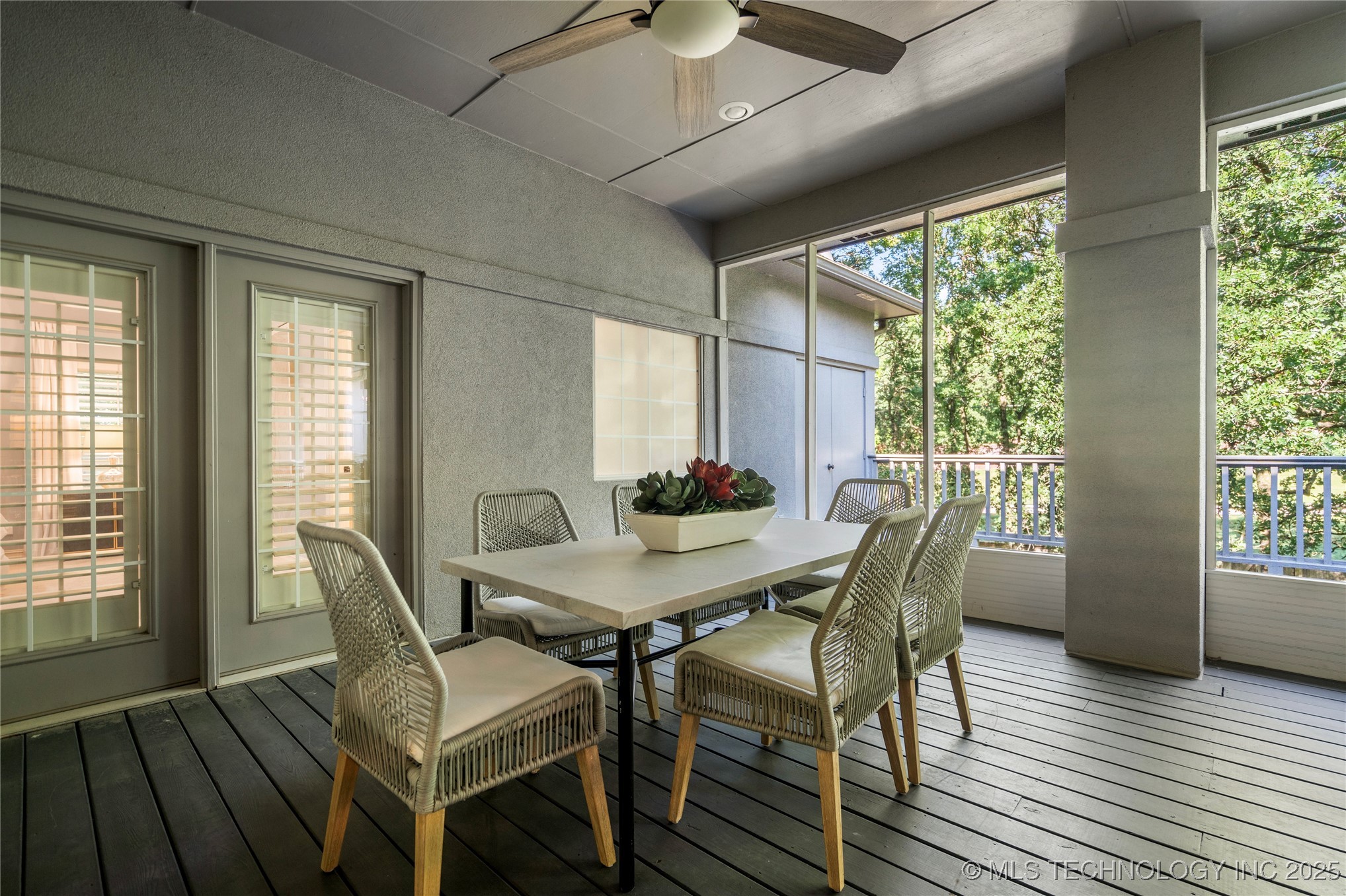 11712 S Allegheny Avenue