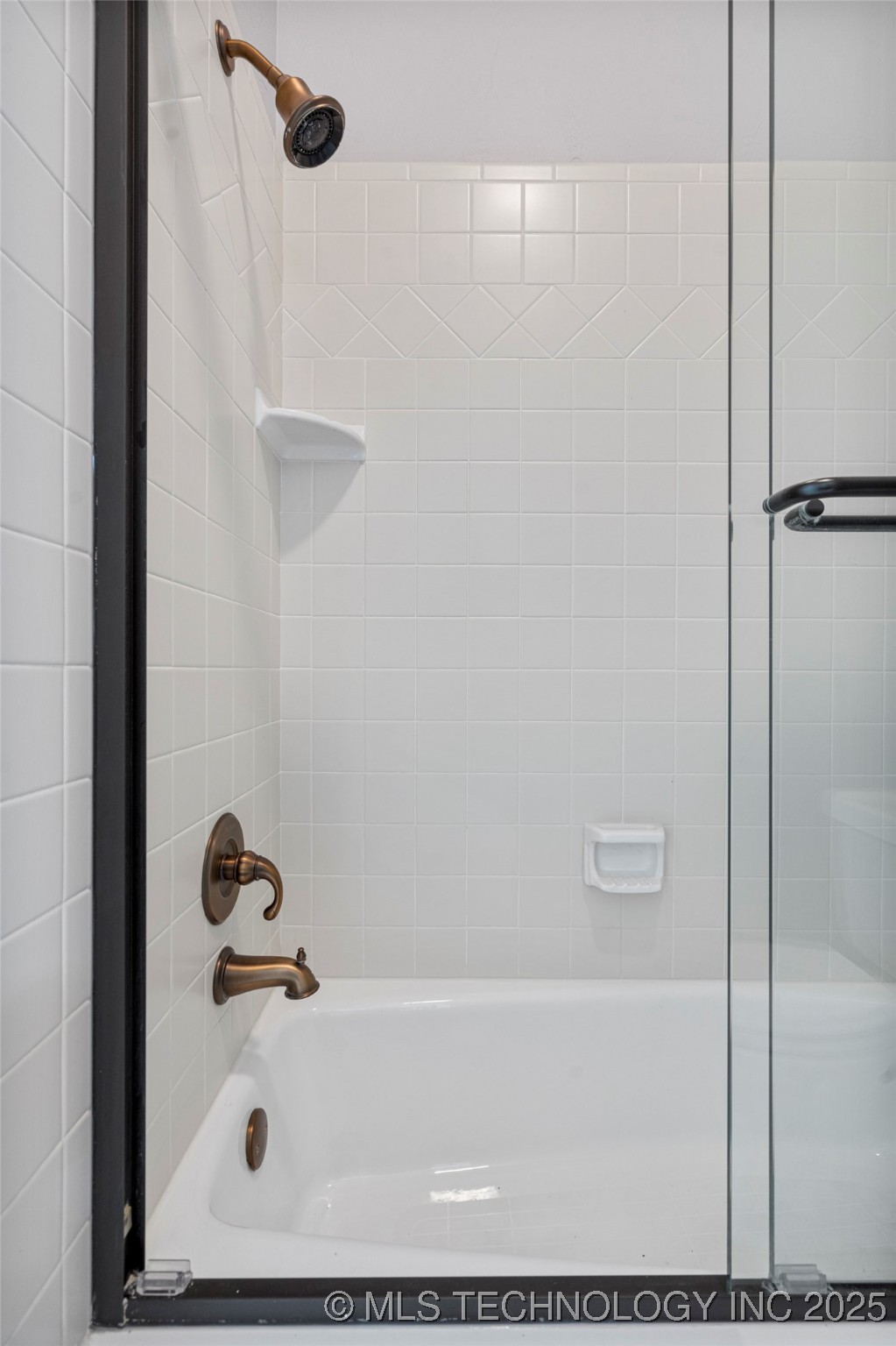 11712 S Allegheny Avenue