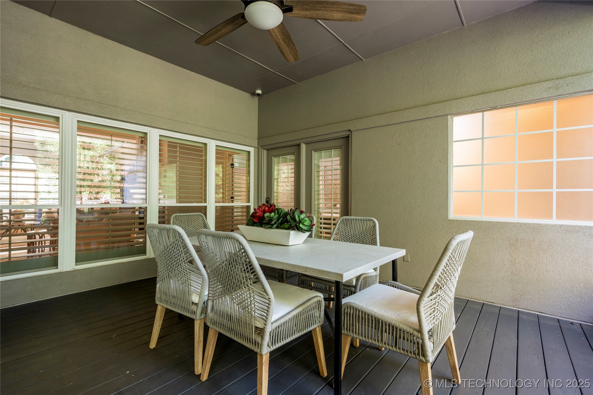 11712 S Allegheny Avenue