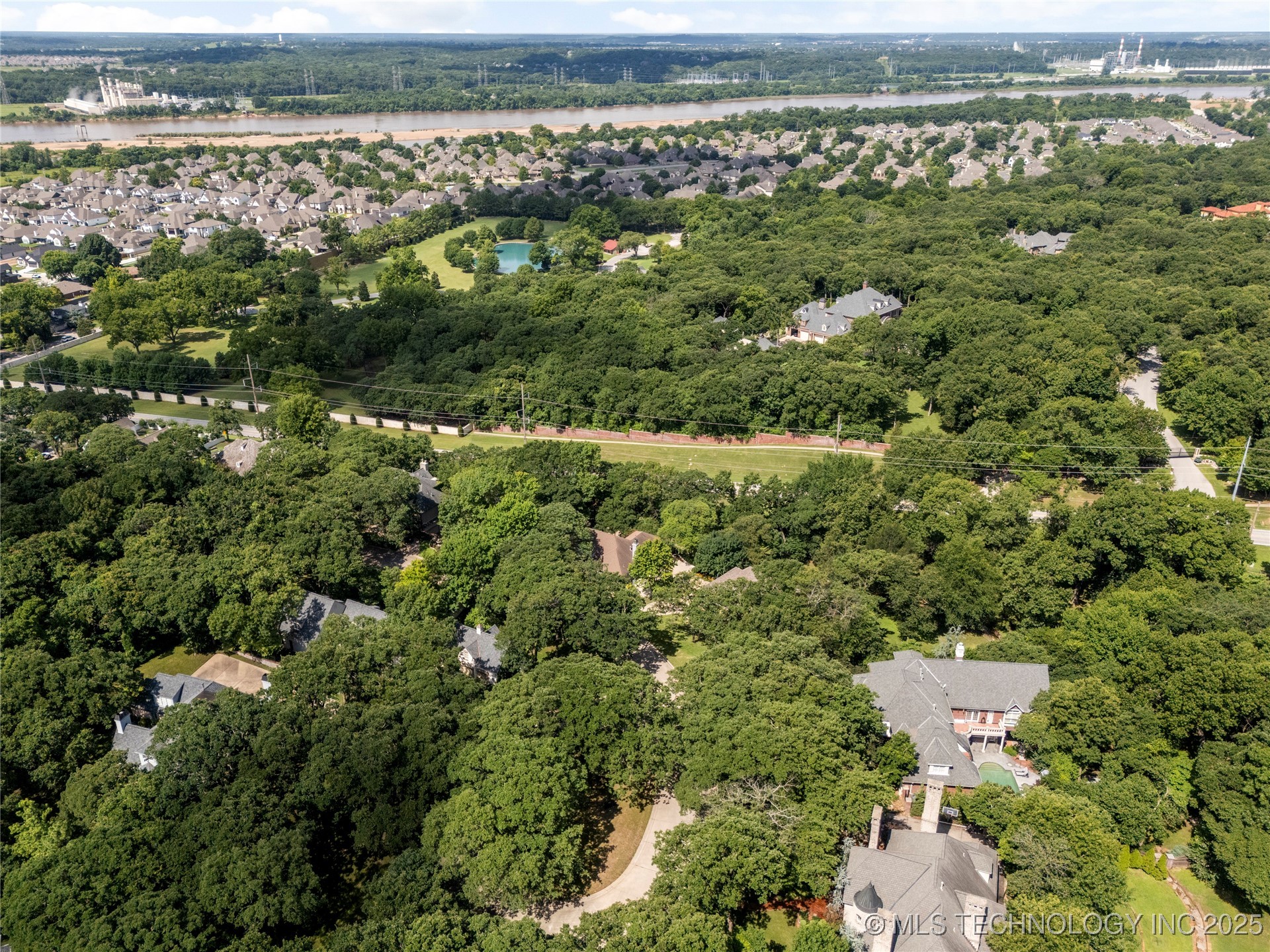 11712 S Allegheny Avenue