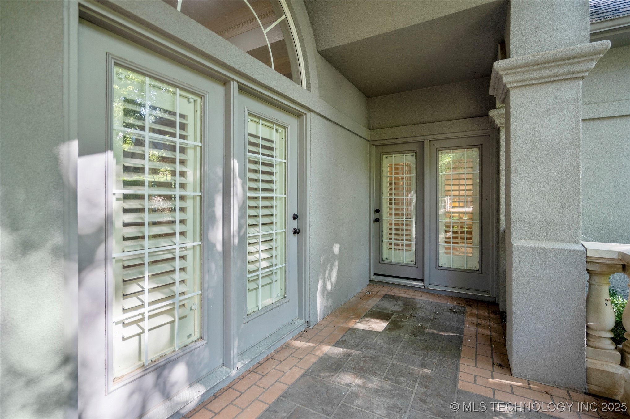 11712 S Allegheny Avenue