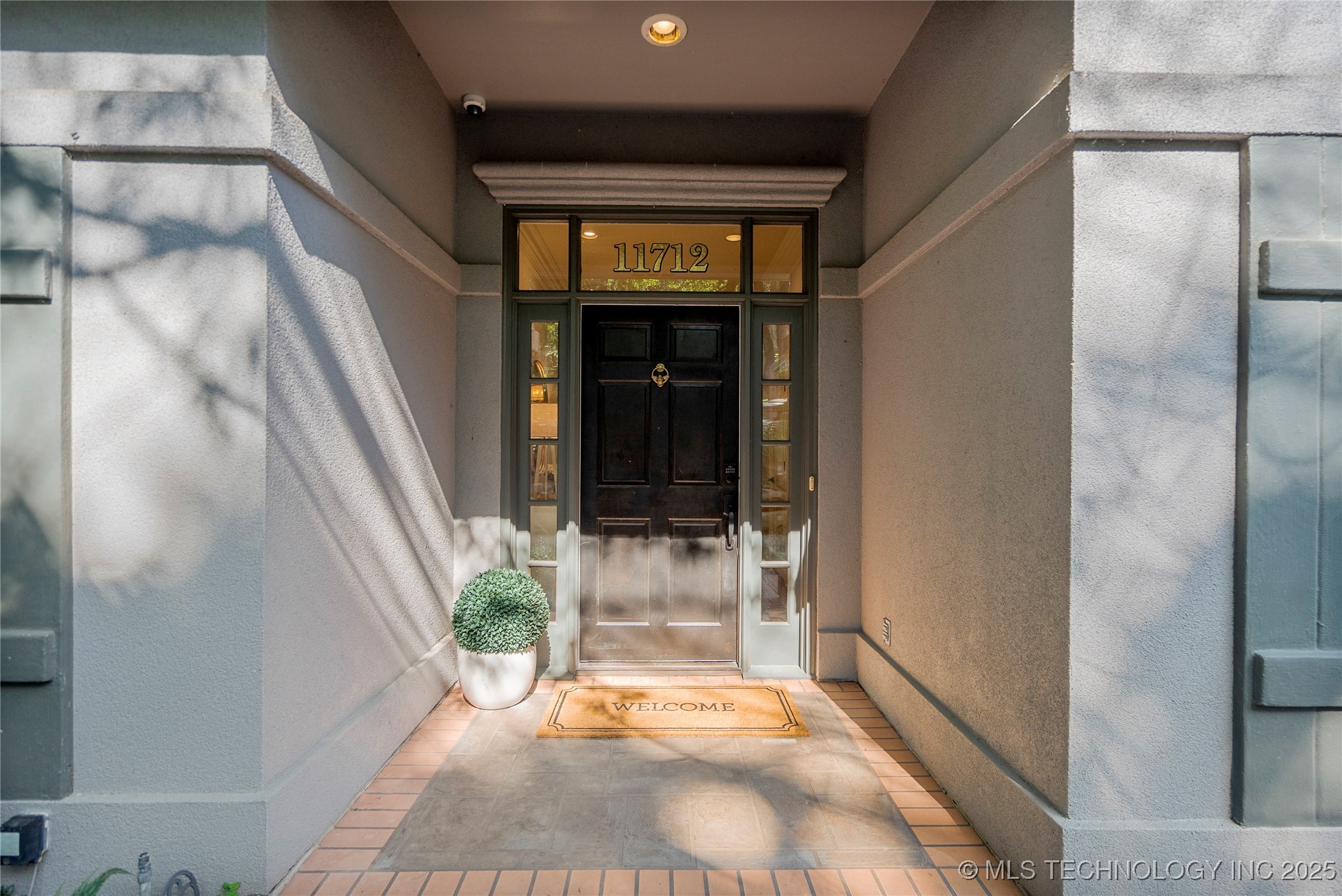 11712 S Allegheny Avenue