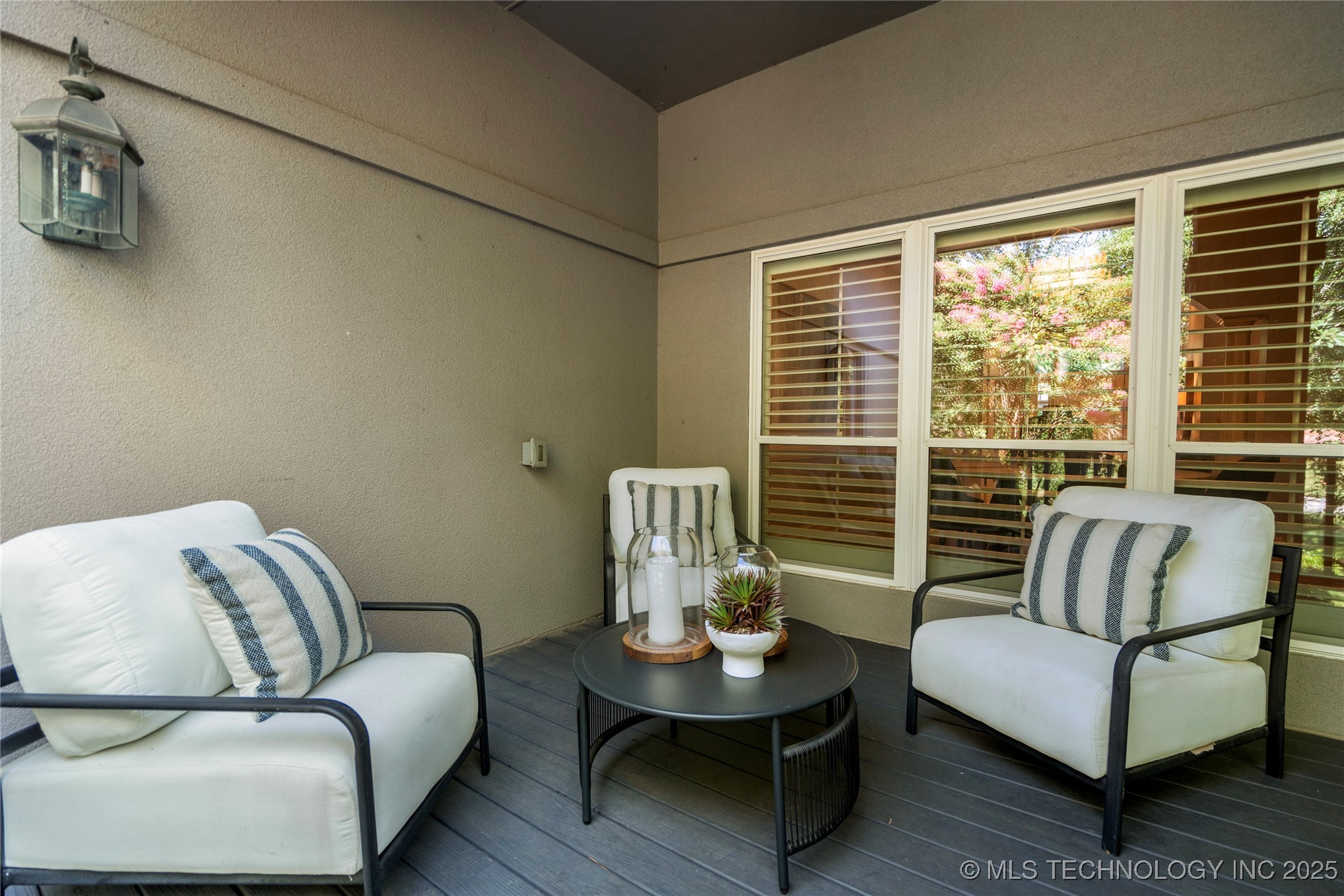 11712 S Allegheny Avenue