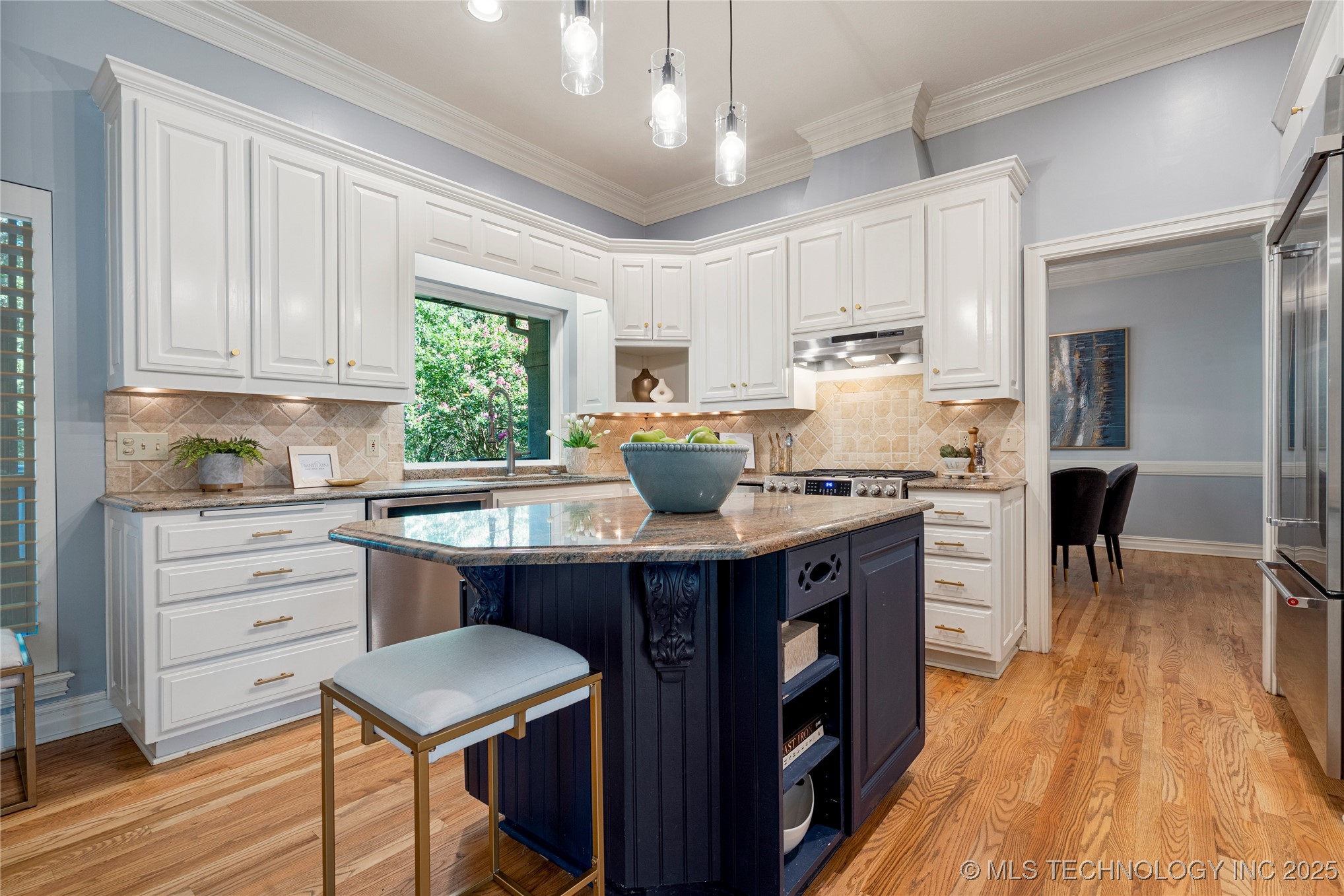 11712 S Allegheny Avenue