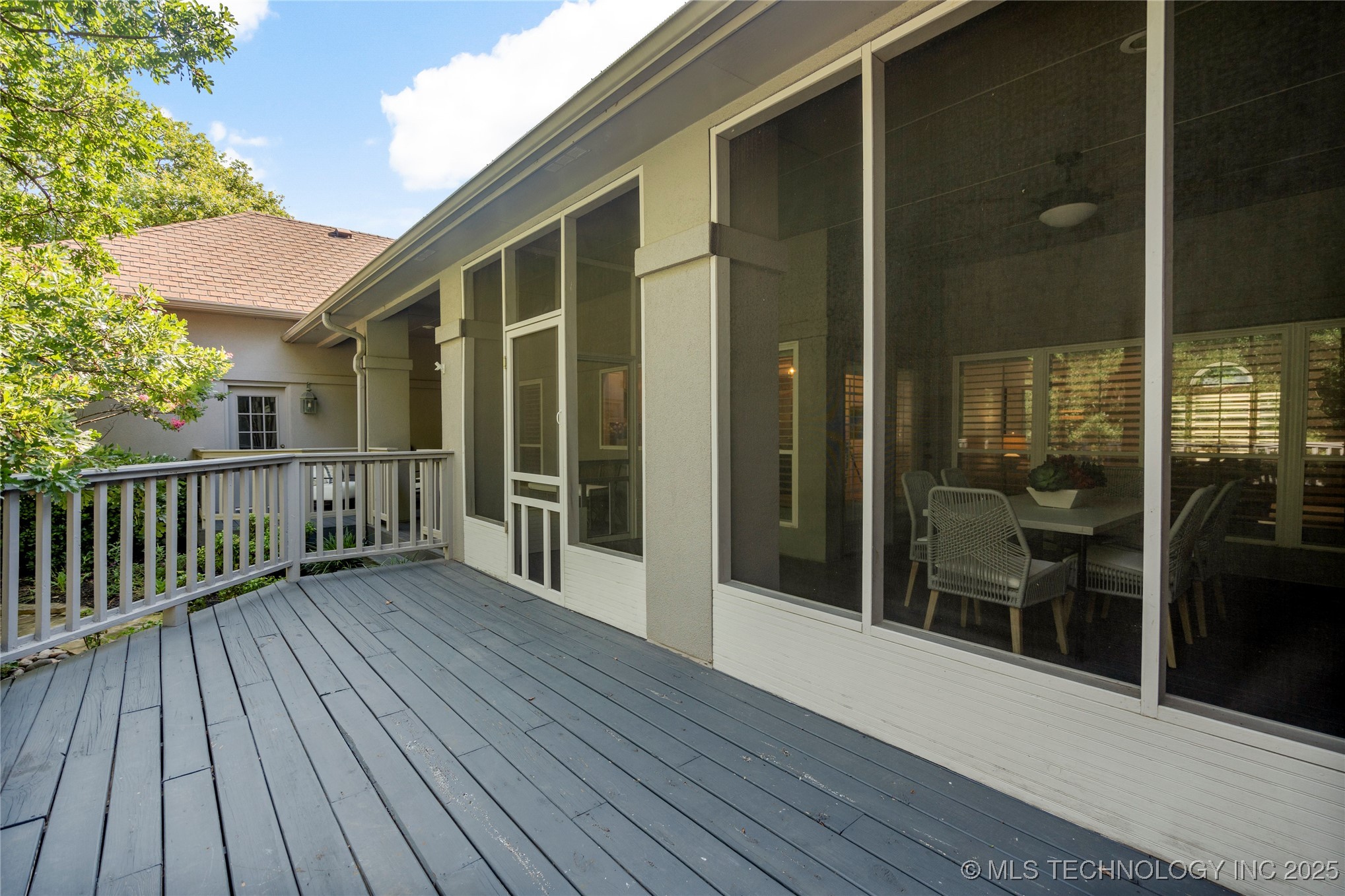 11712 S Allegheny Avenue