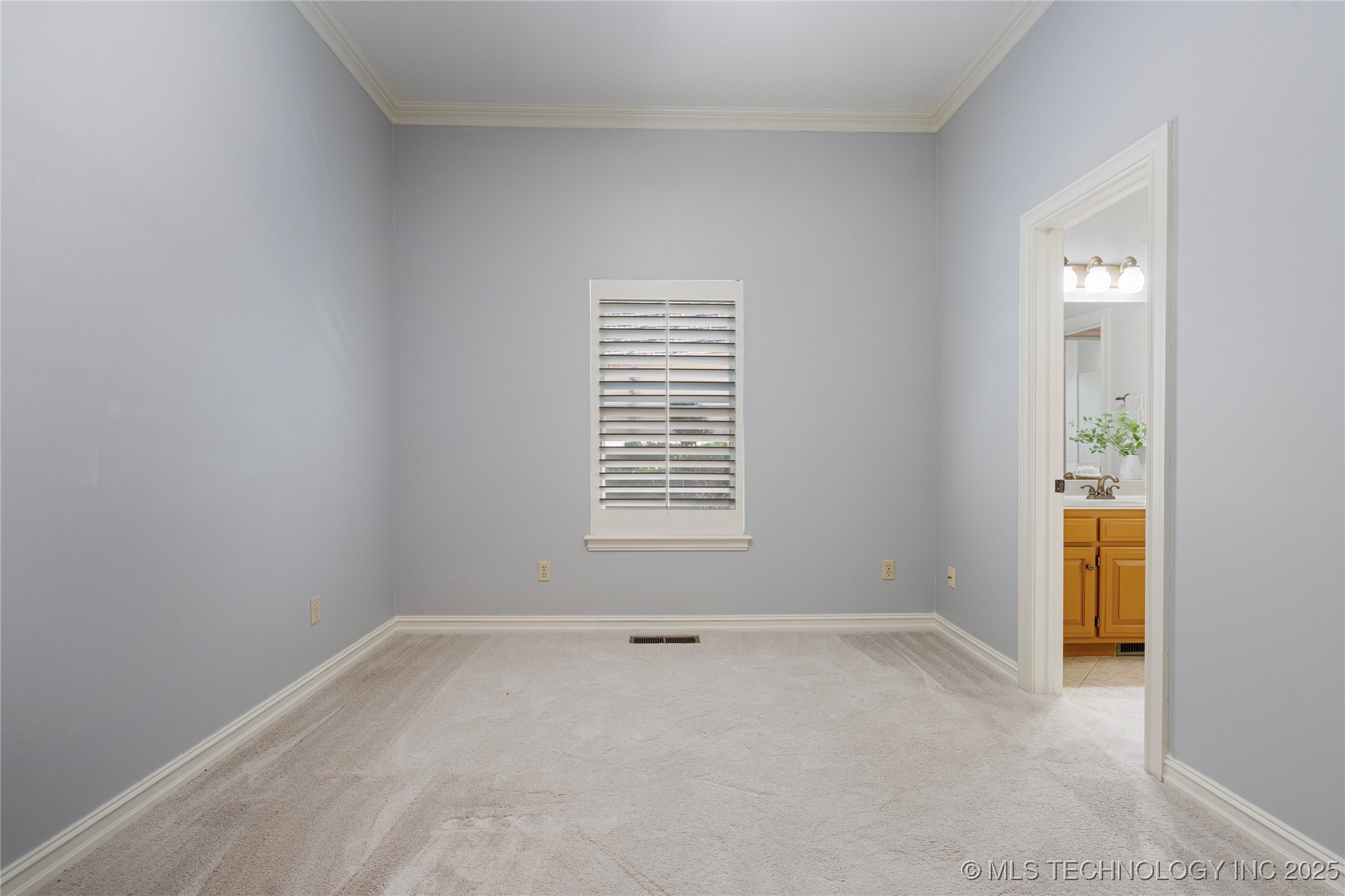 11712 S Allegheny Avenue