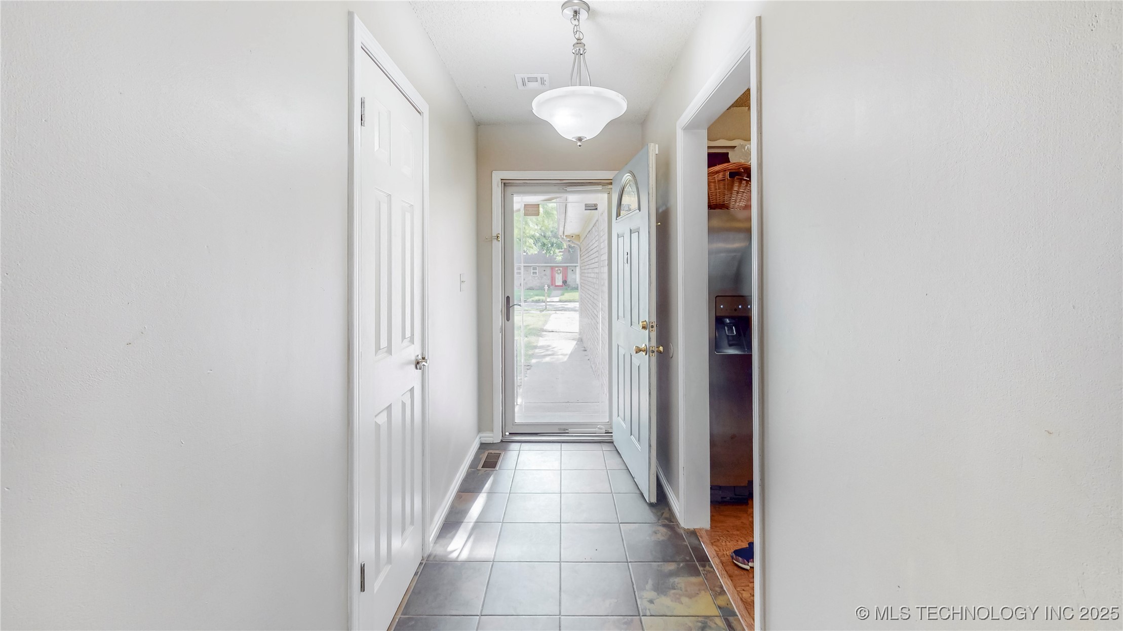 5605 S 95th East Avenue