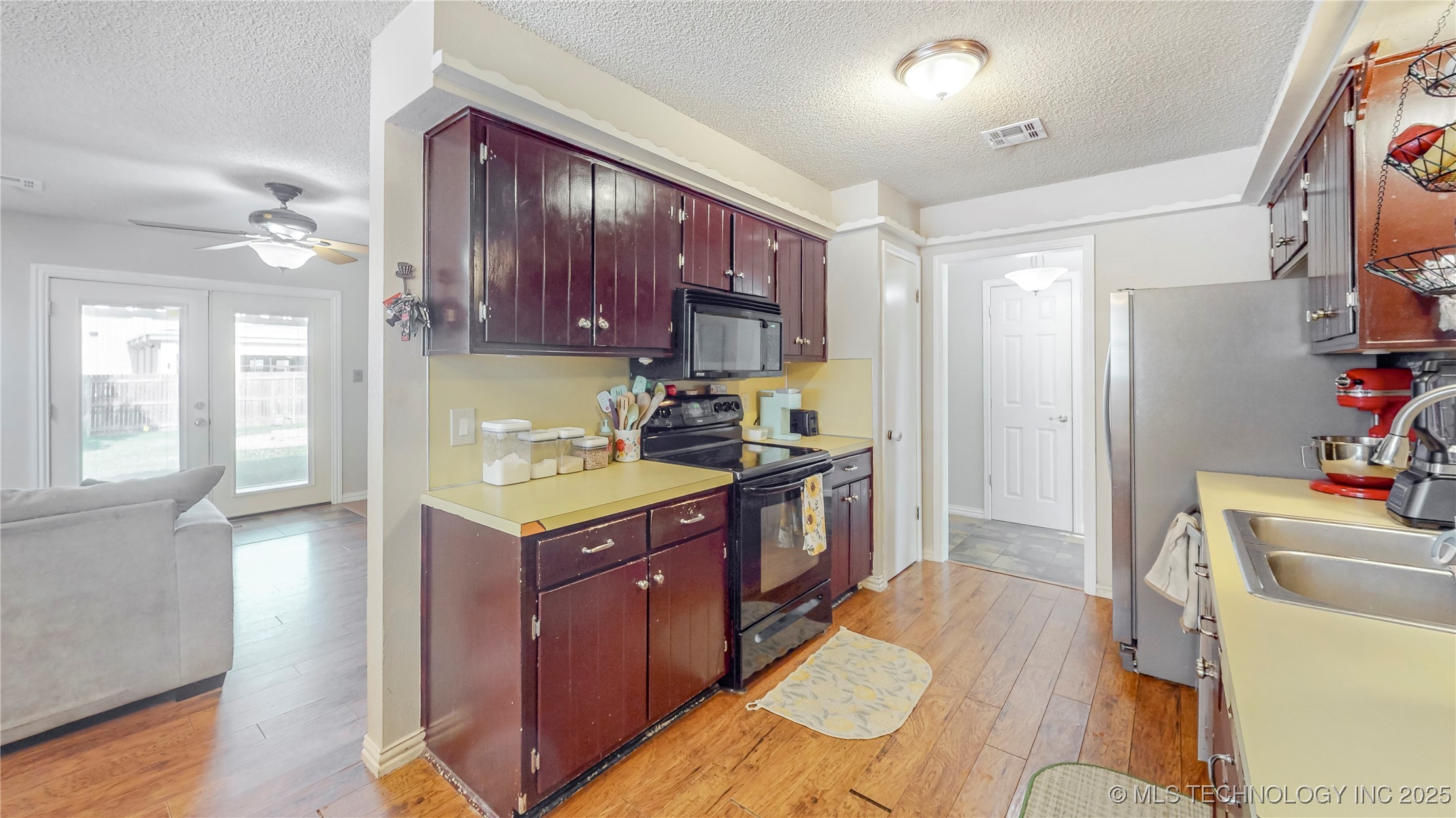 5605 S 95th East Avenue