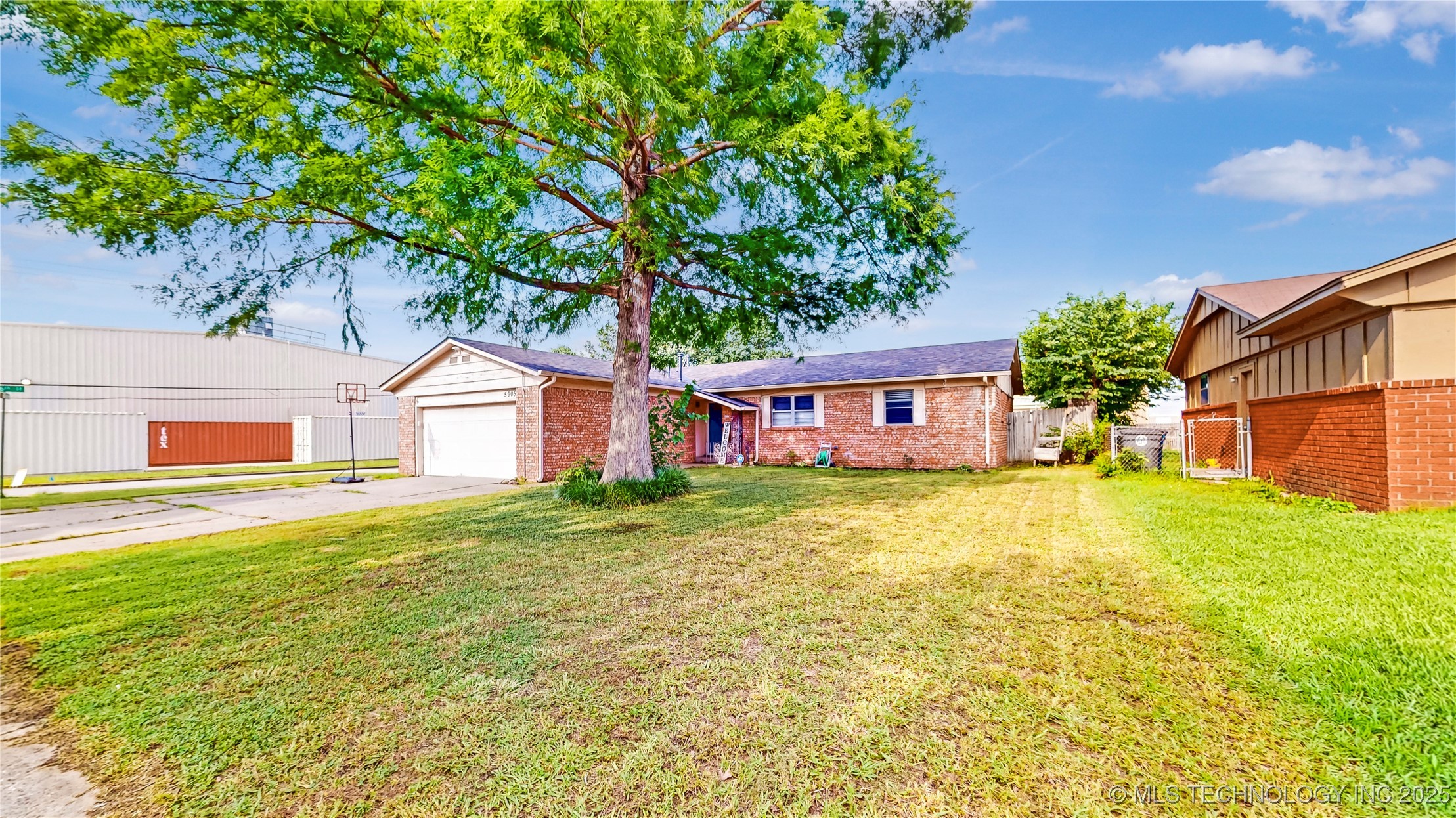 5605 S 95th East Avenue