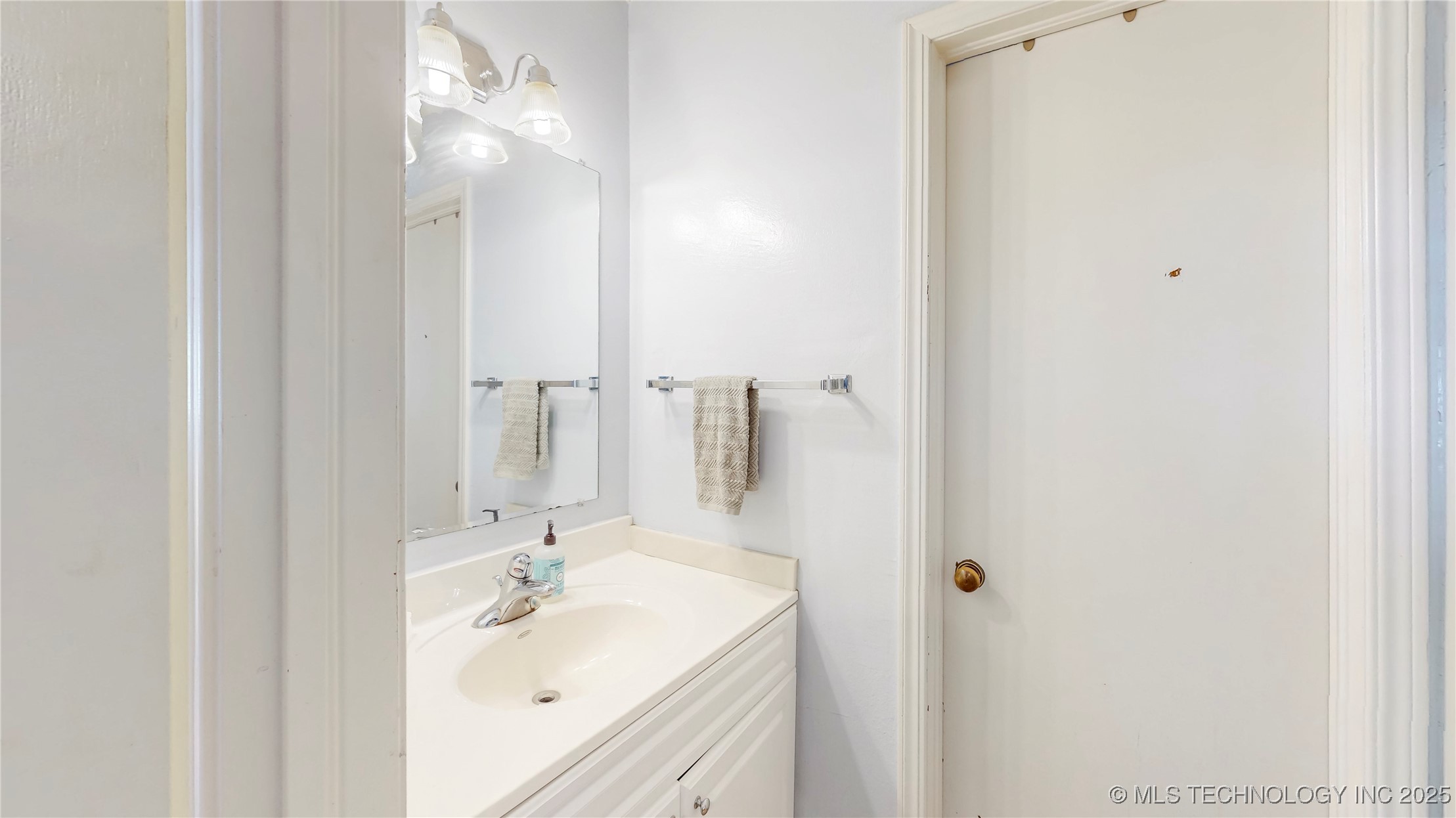 5605 S 95th East Avenue