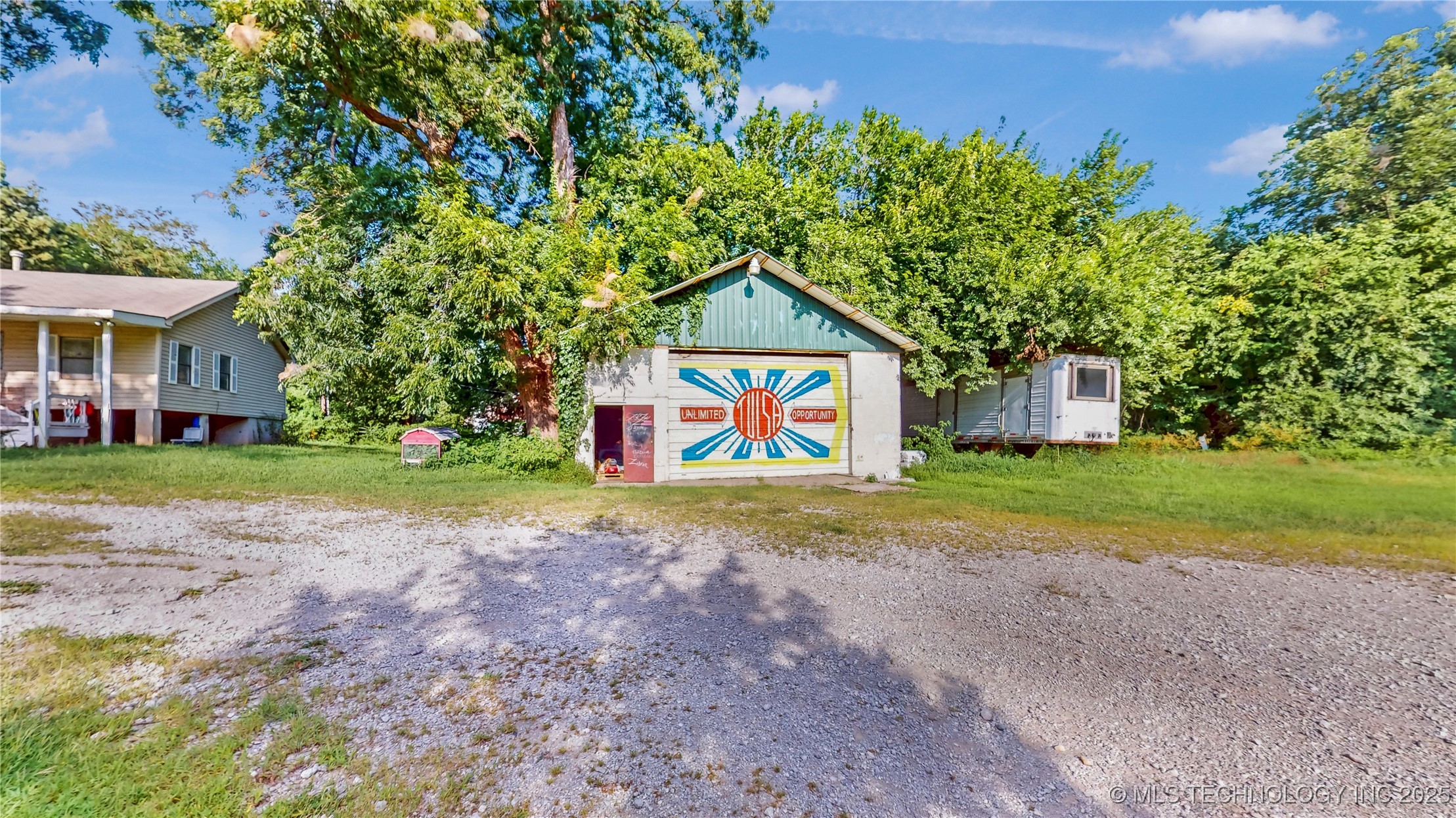 3504 W Edison Street