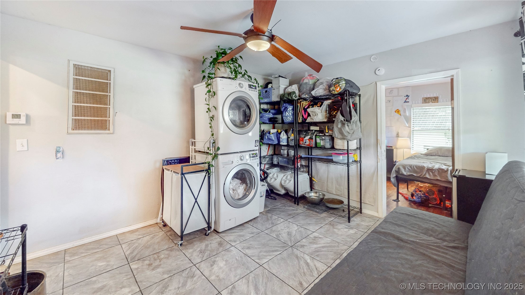 3504 W Edison Street