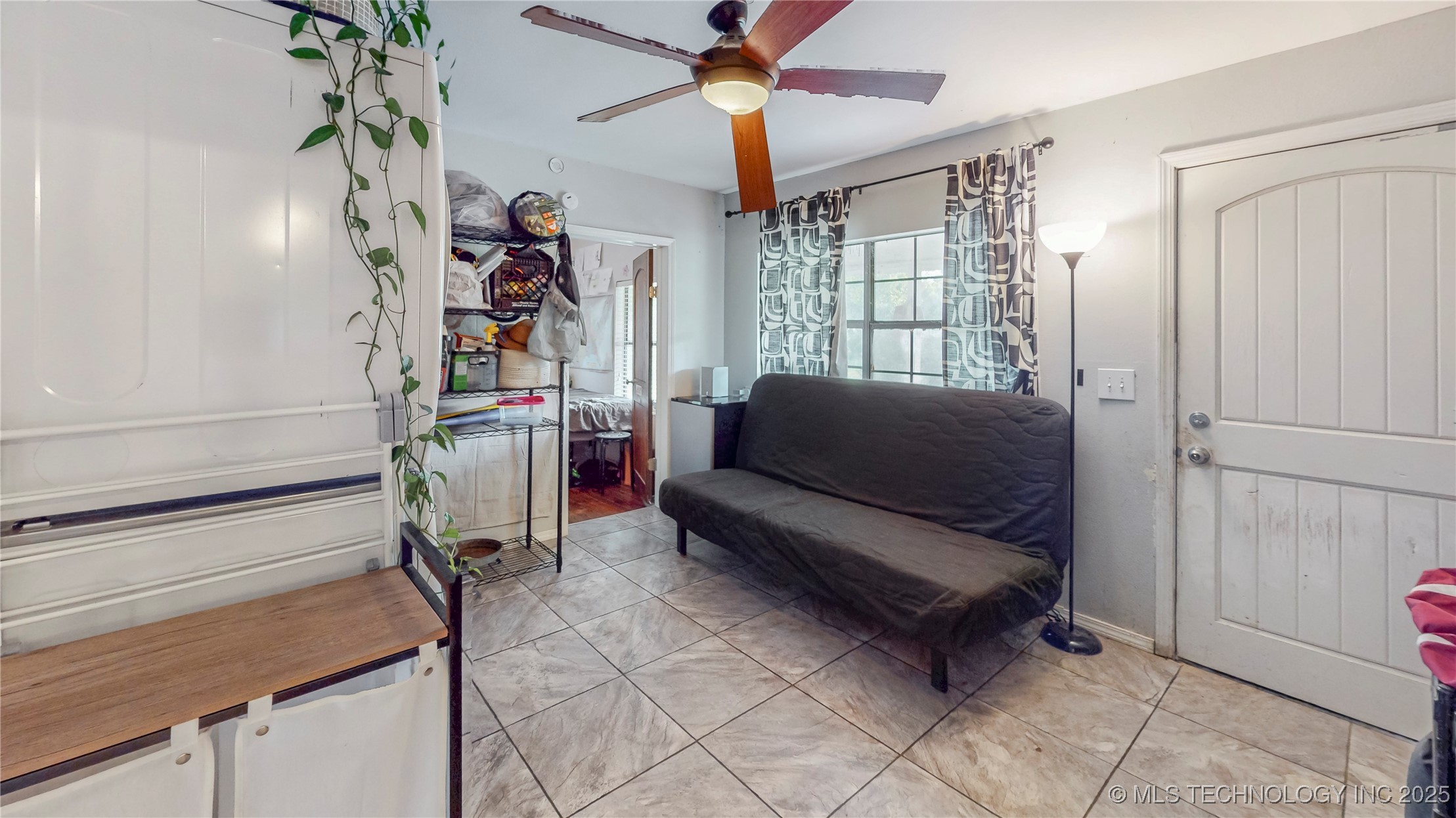 3504 W Edison Street