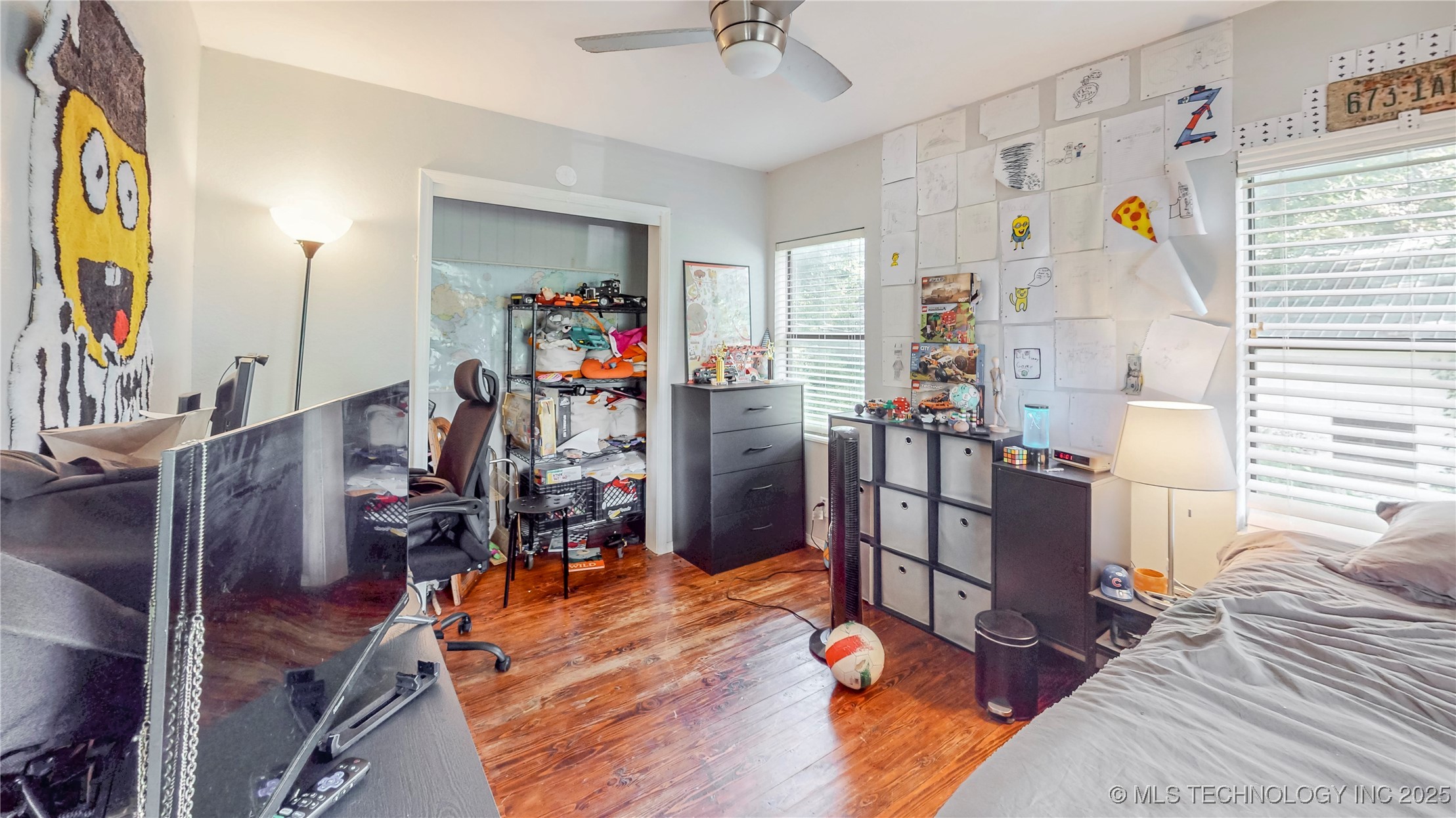 3504 W Edison Street