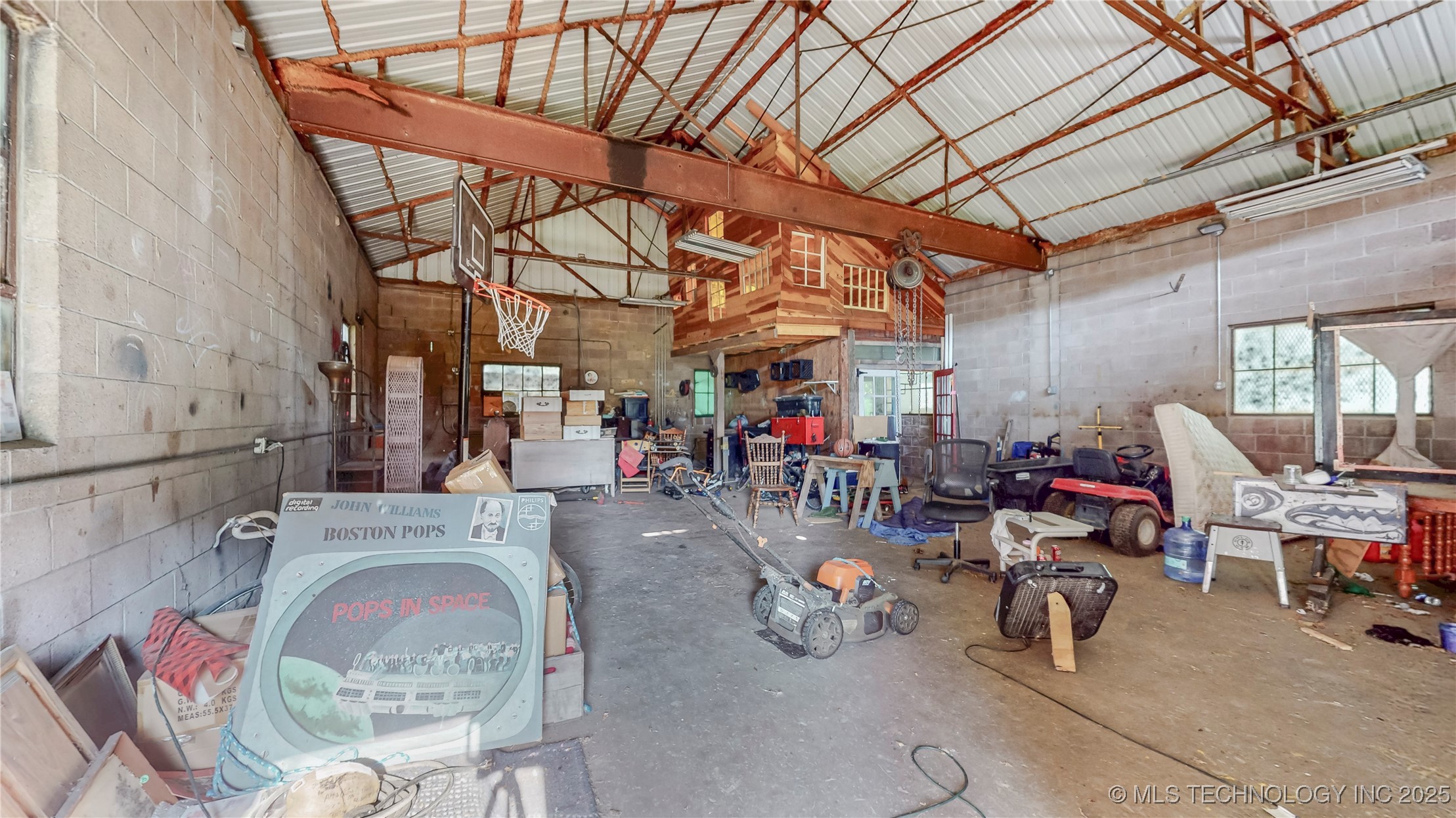 3504 W Edison Street