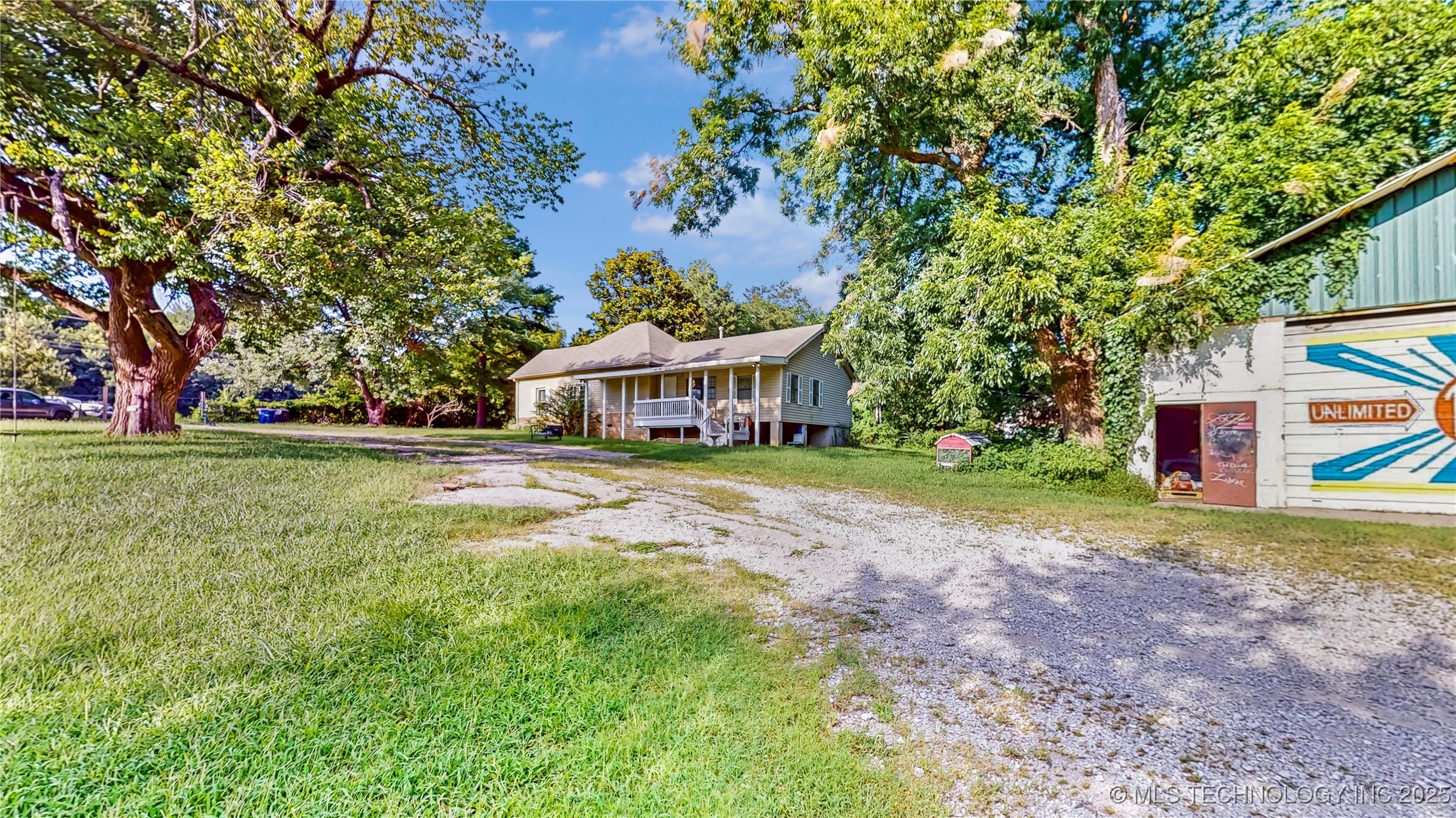 3504 W Edison Street