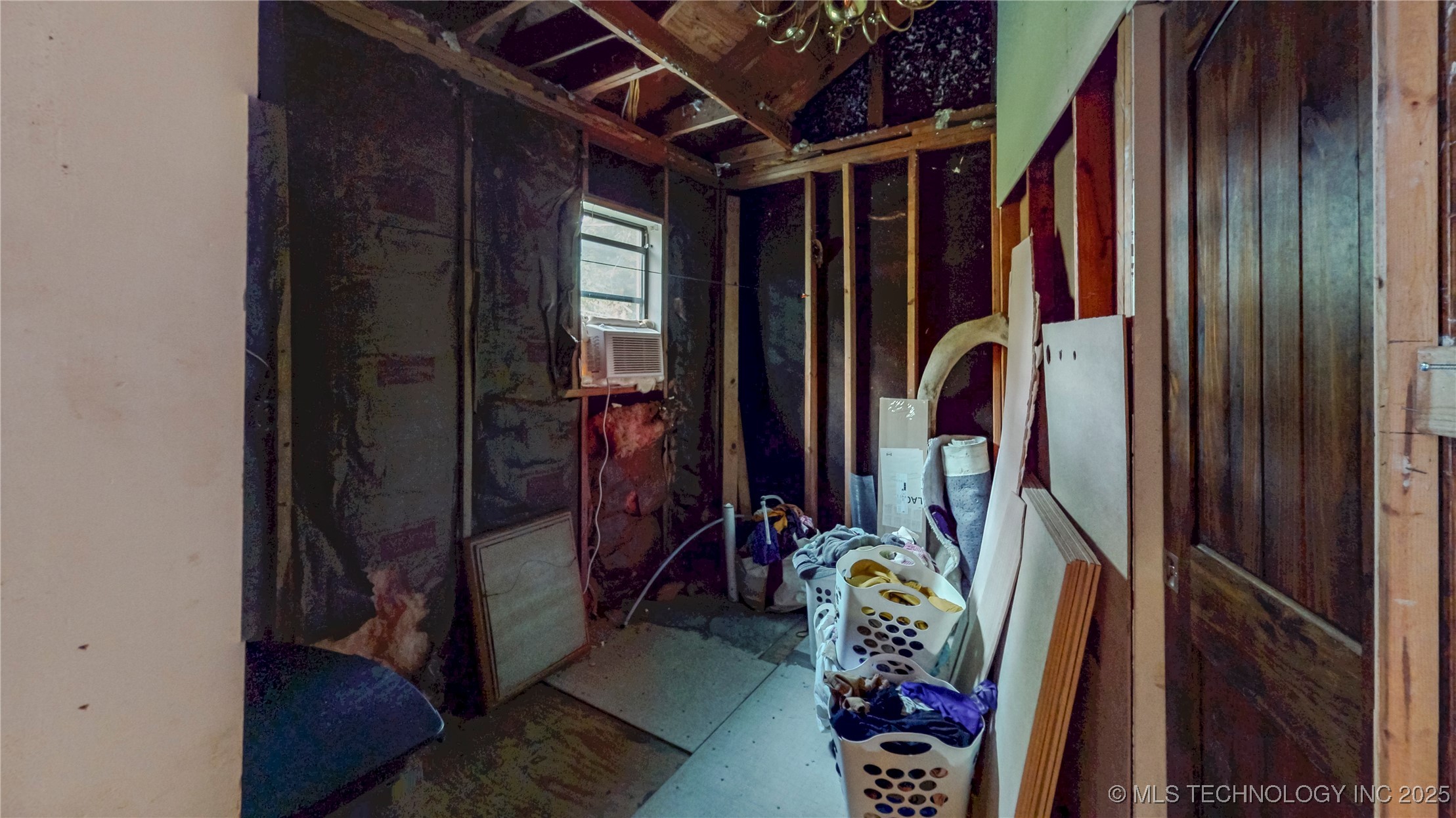 3504 W Edison Street