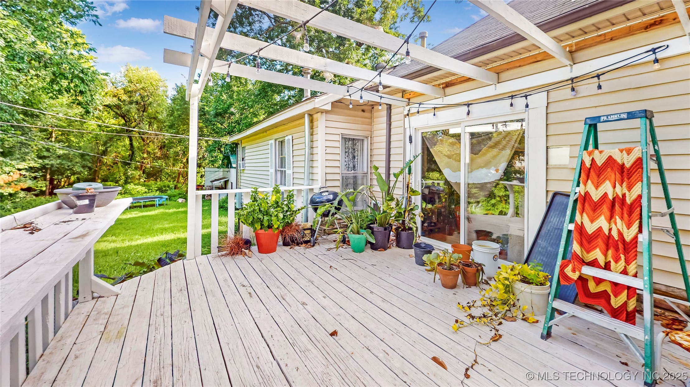 3504 W Edison Street