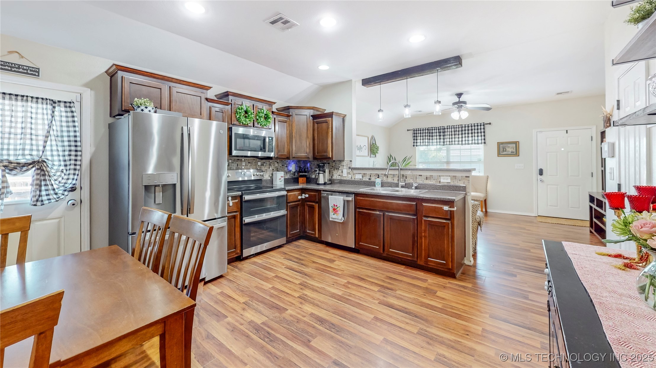 9248 S 254th East Avenue