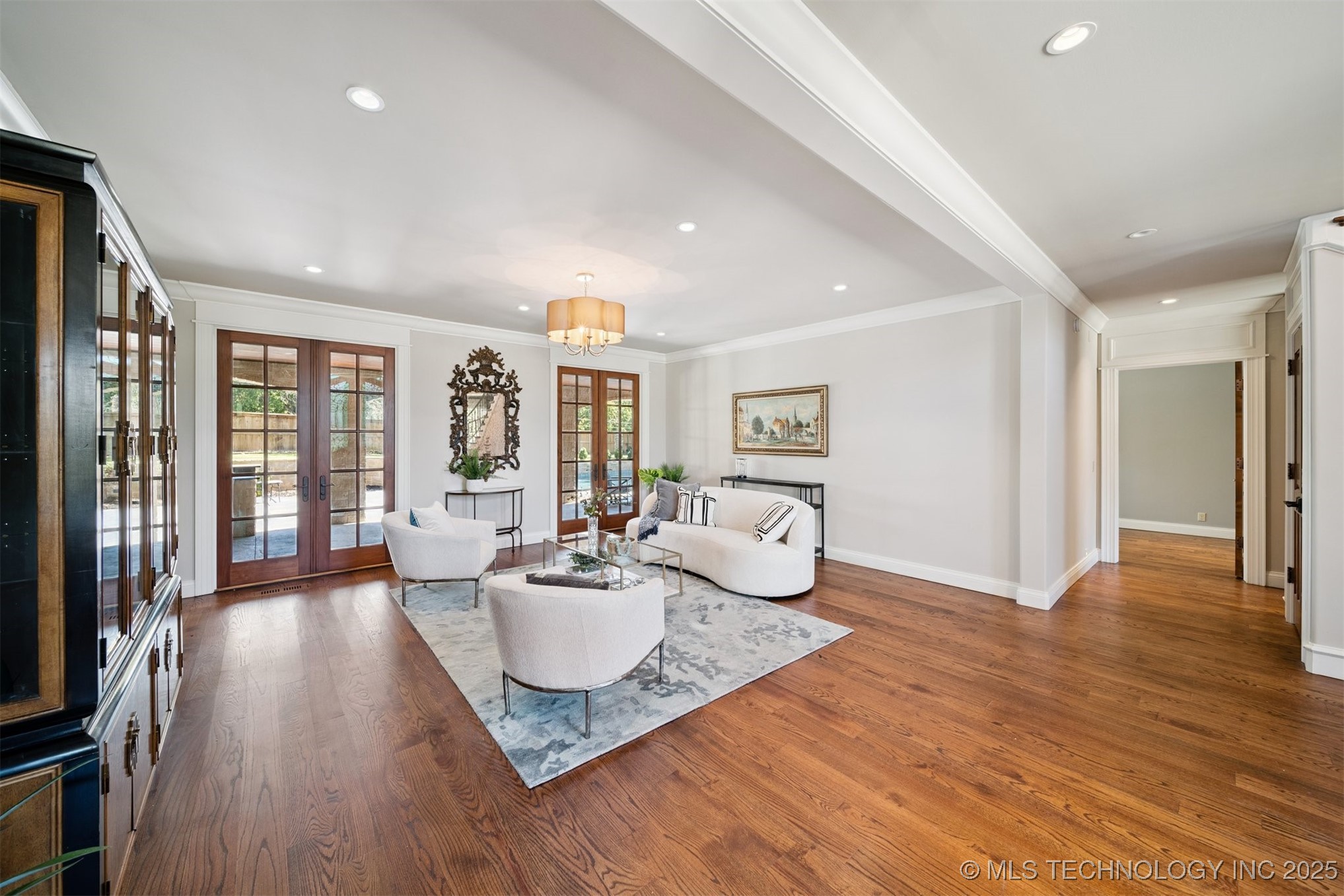 3633 E 104th Street