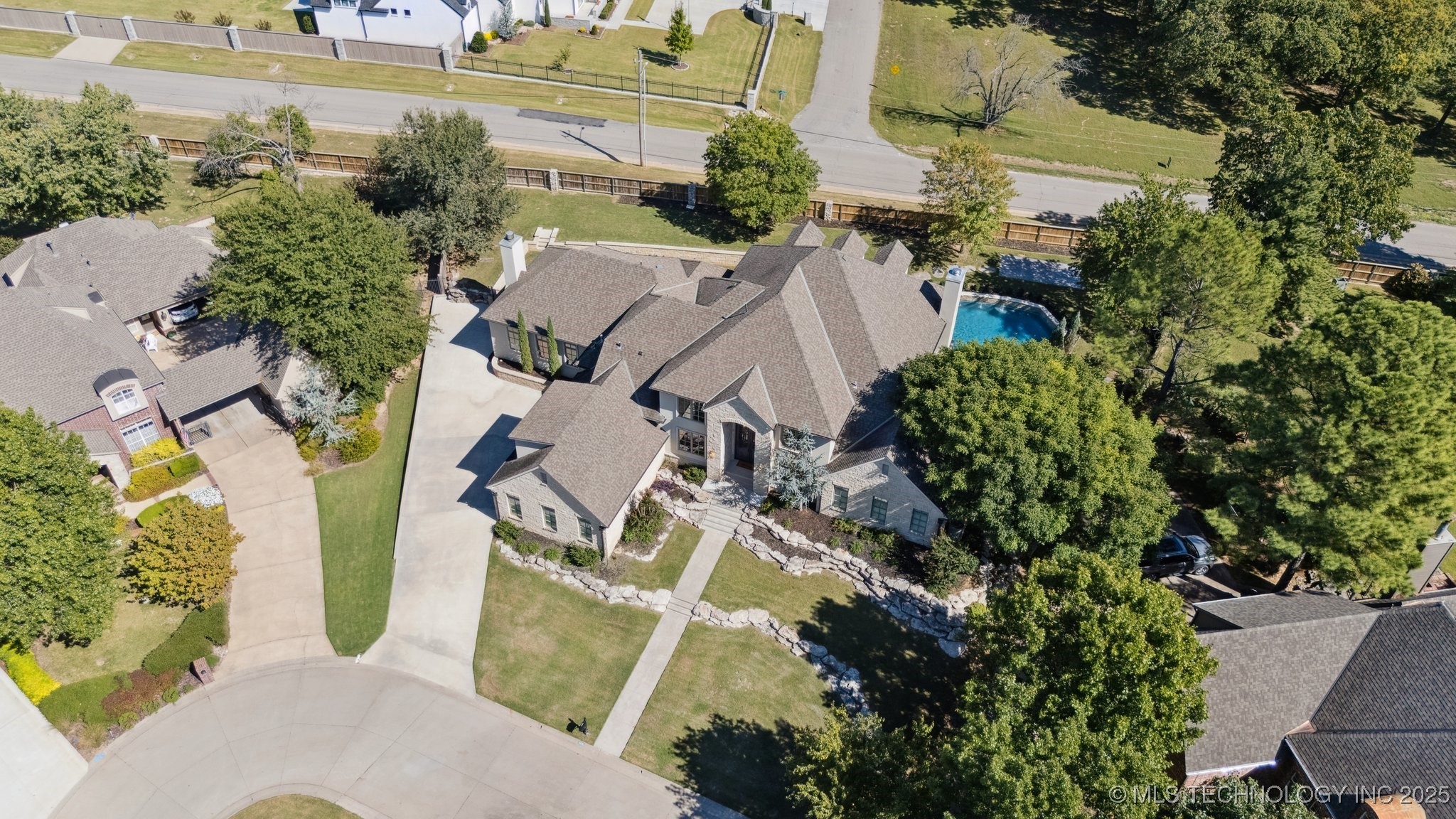 3633 E 104th Street