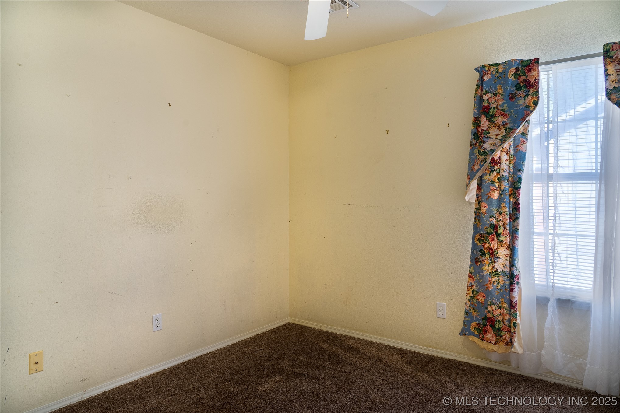 1230 W Dupont Street