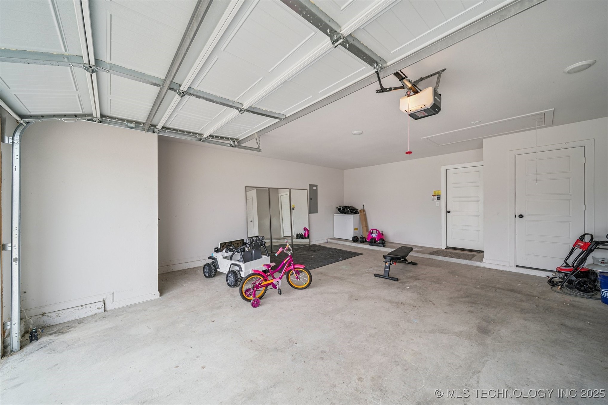 10106 S 228th East Avenue