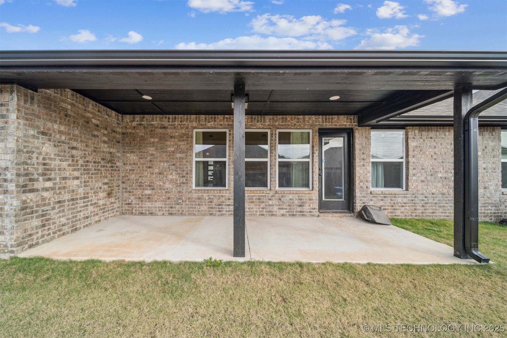 10106 S 228th East Avenue