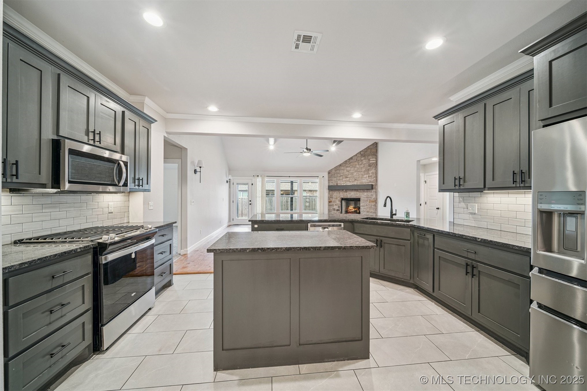 10106 S 228th East Avenue