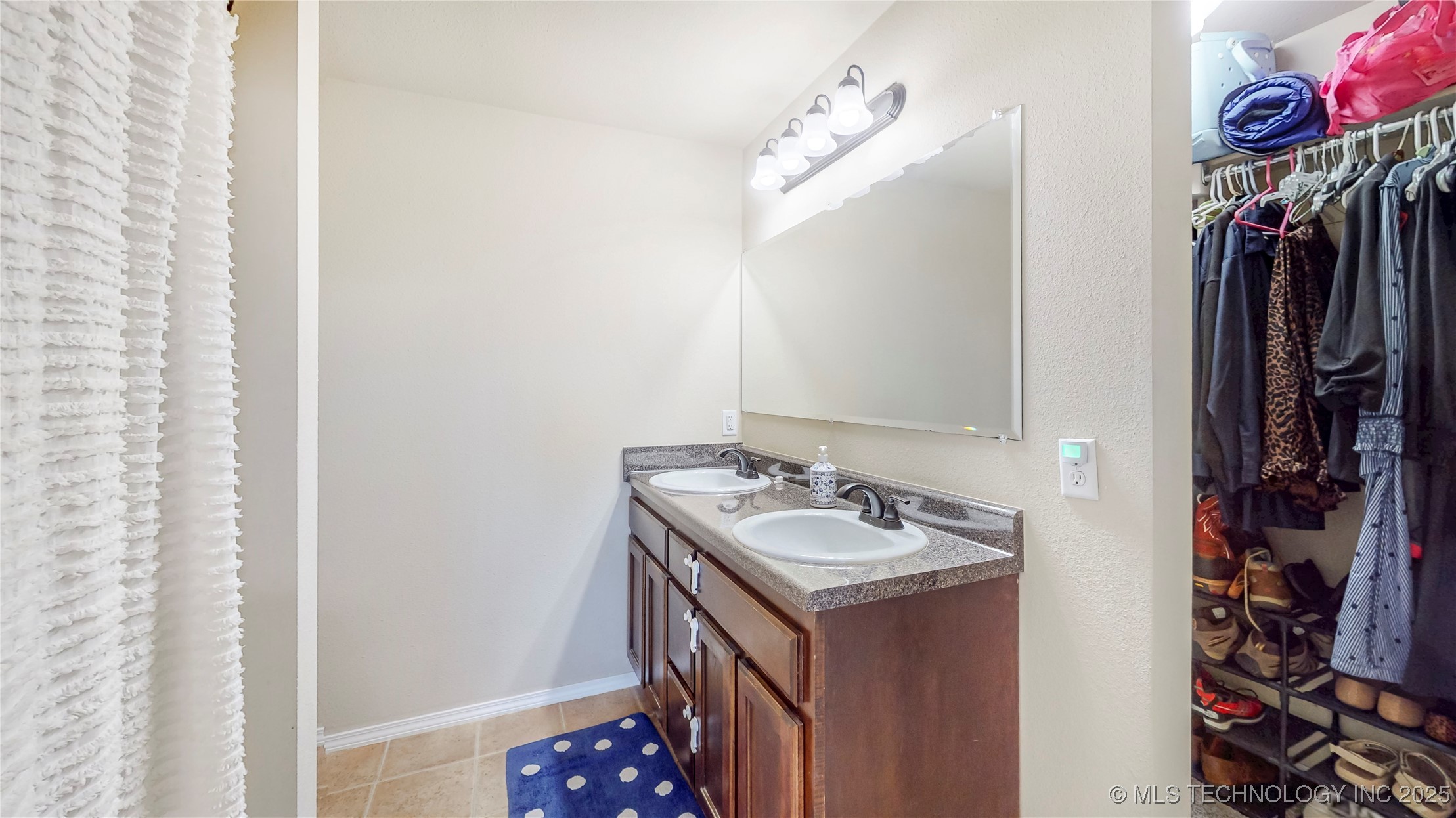 9248 S 254th East Avenue