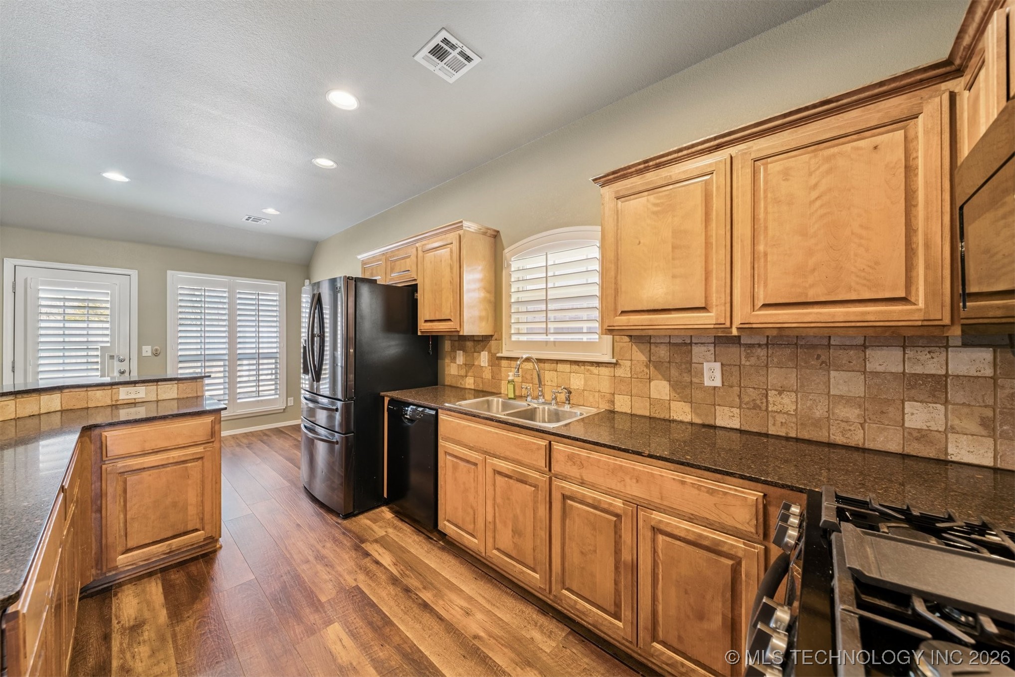 11710 S Willow Place