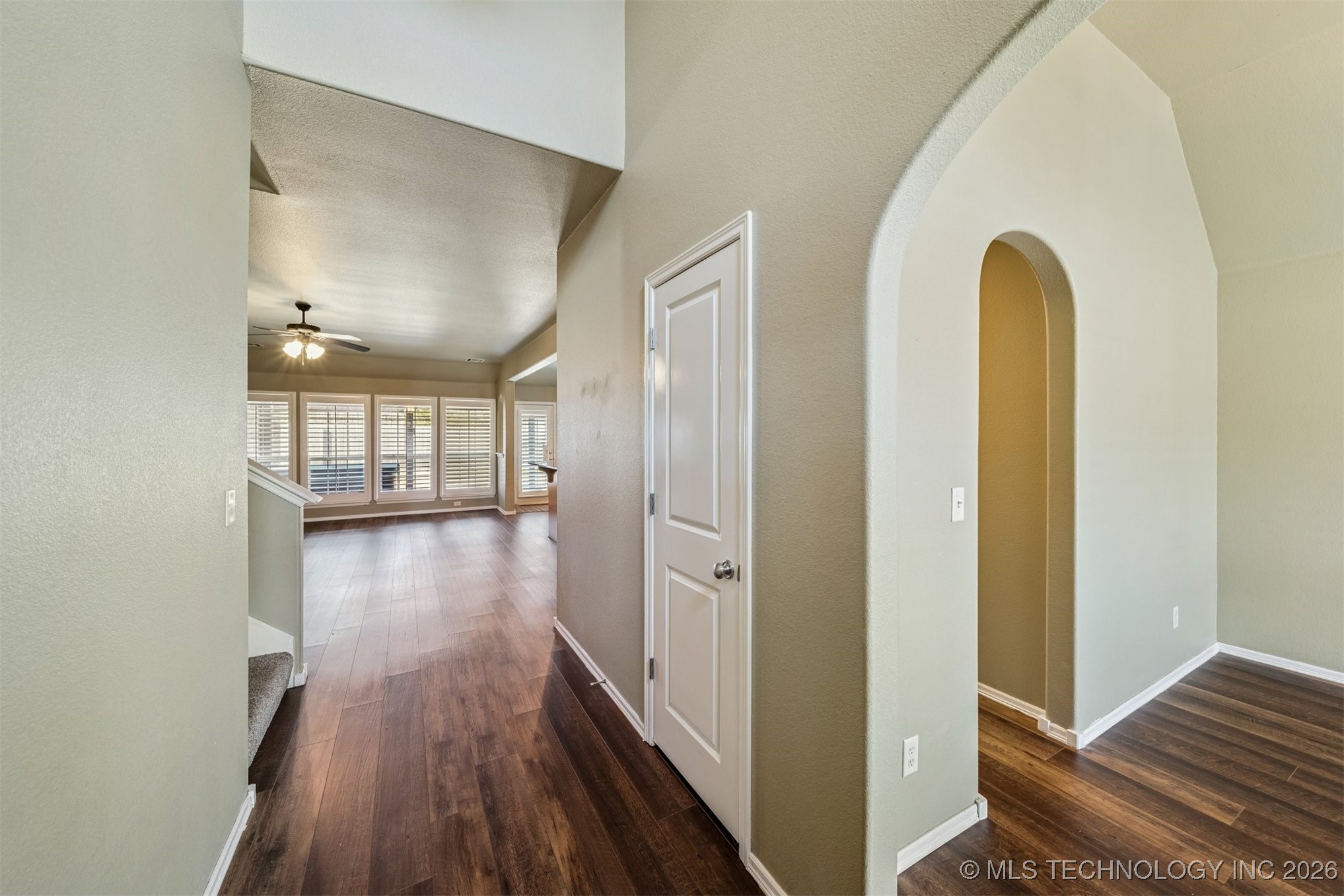 11710 S Willow Place