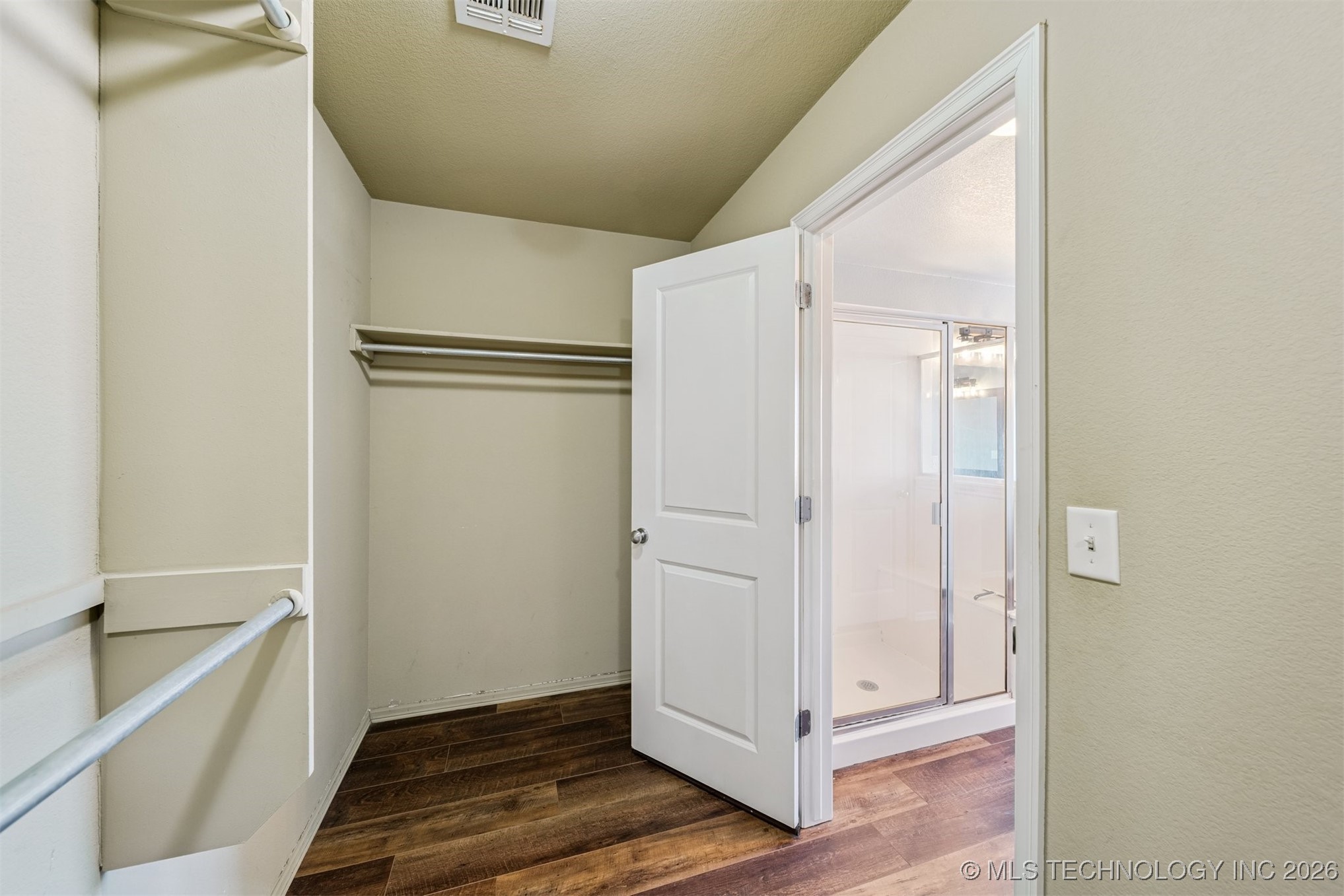 11710 S Willow Place