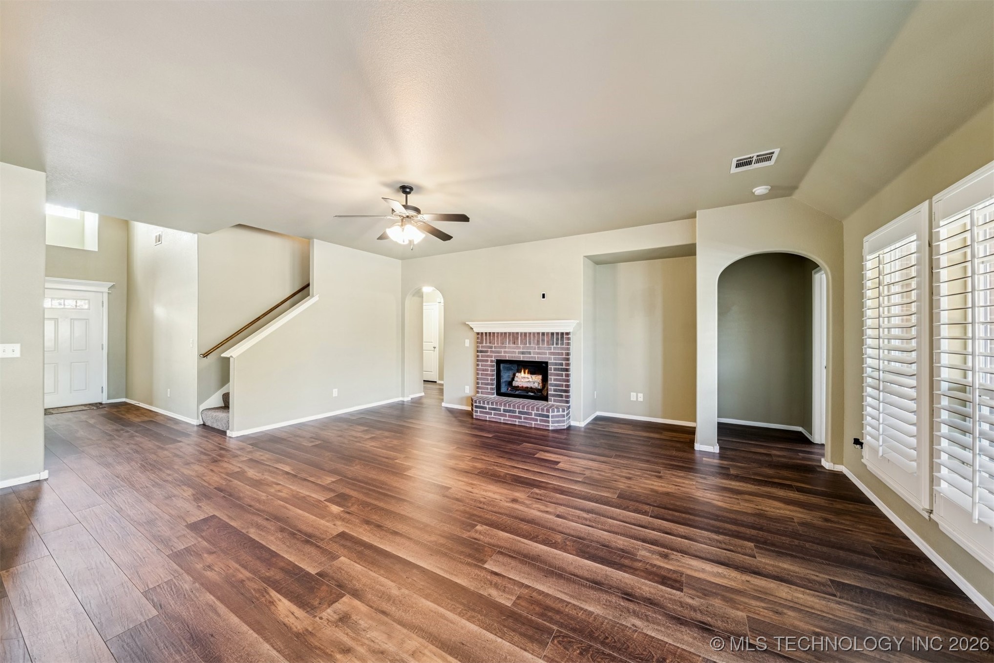 11710 S Willow Place