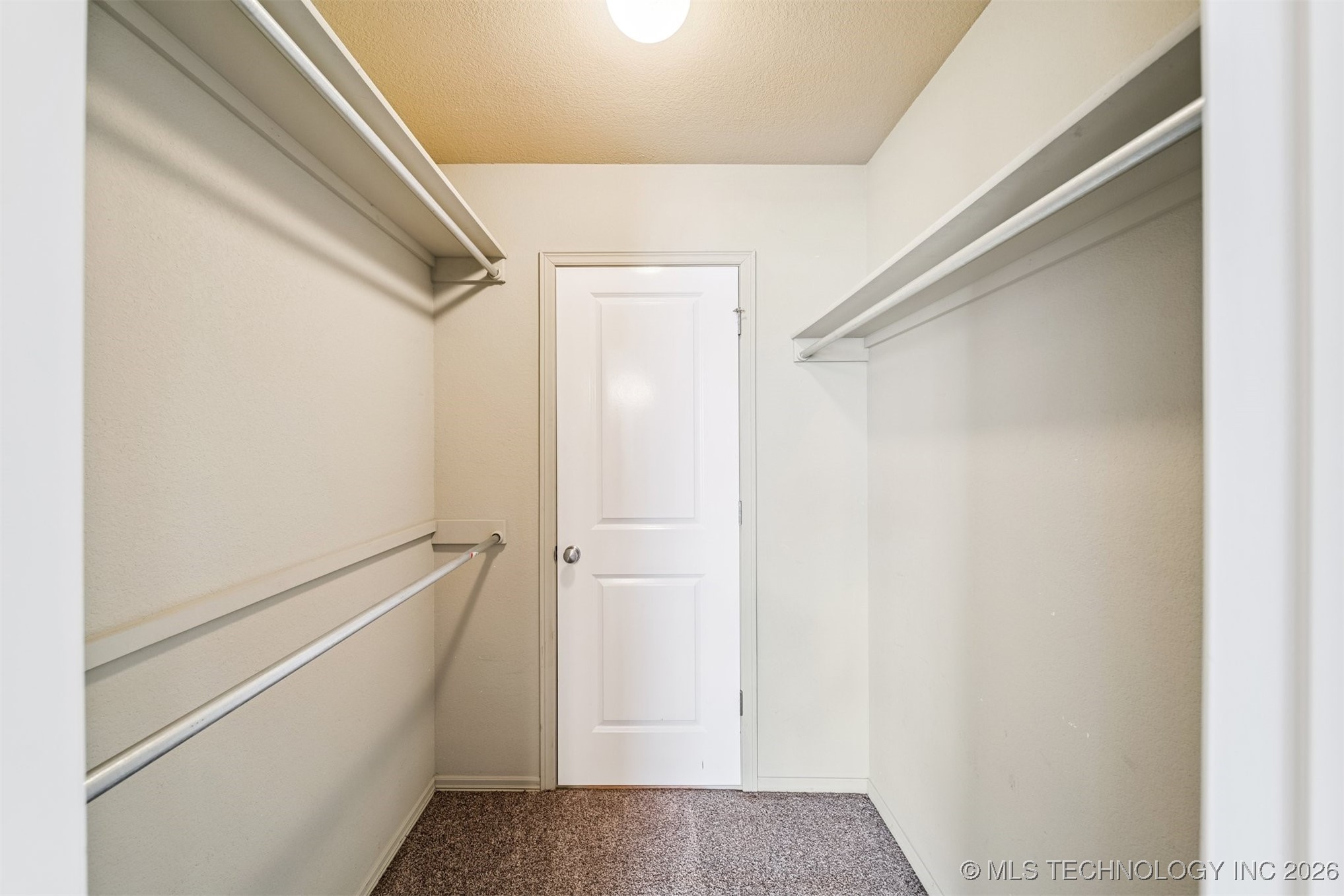 11710 S Willow Place