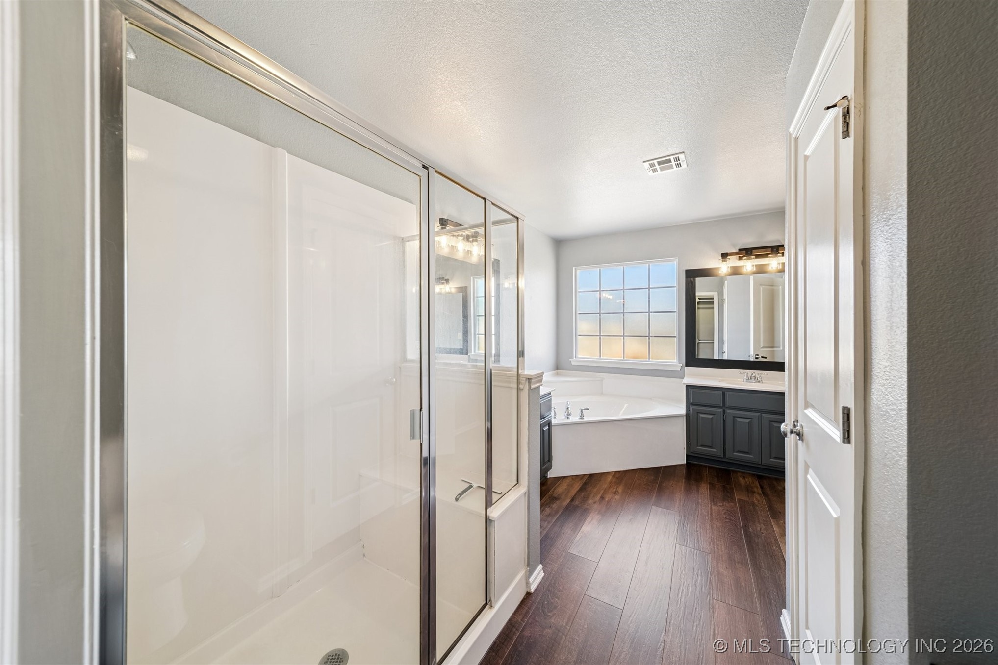 11710 S Willow Place