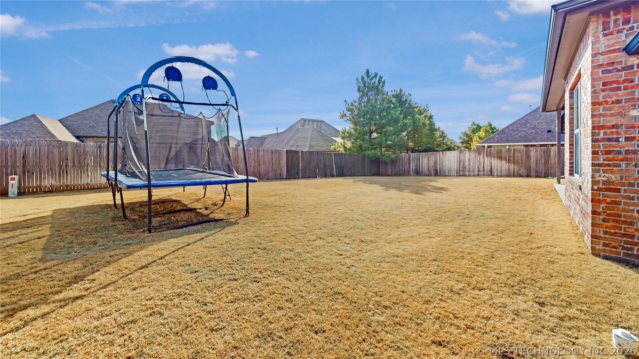 1601 E Pasadena Street