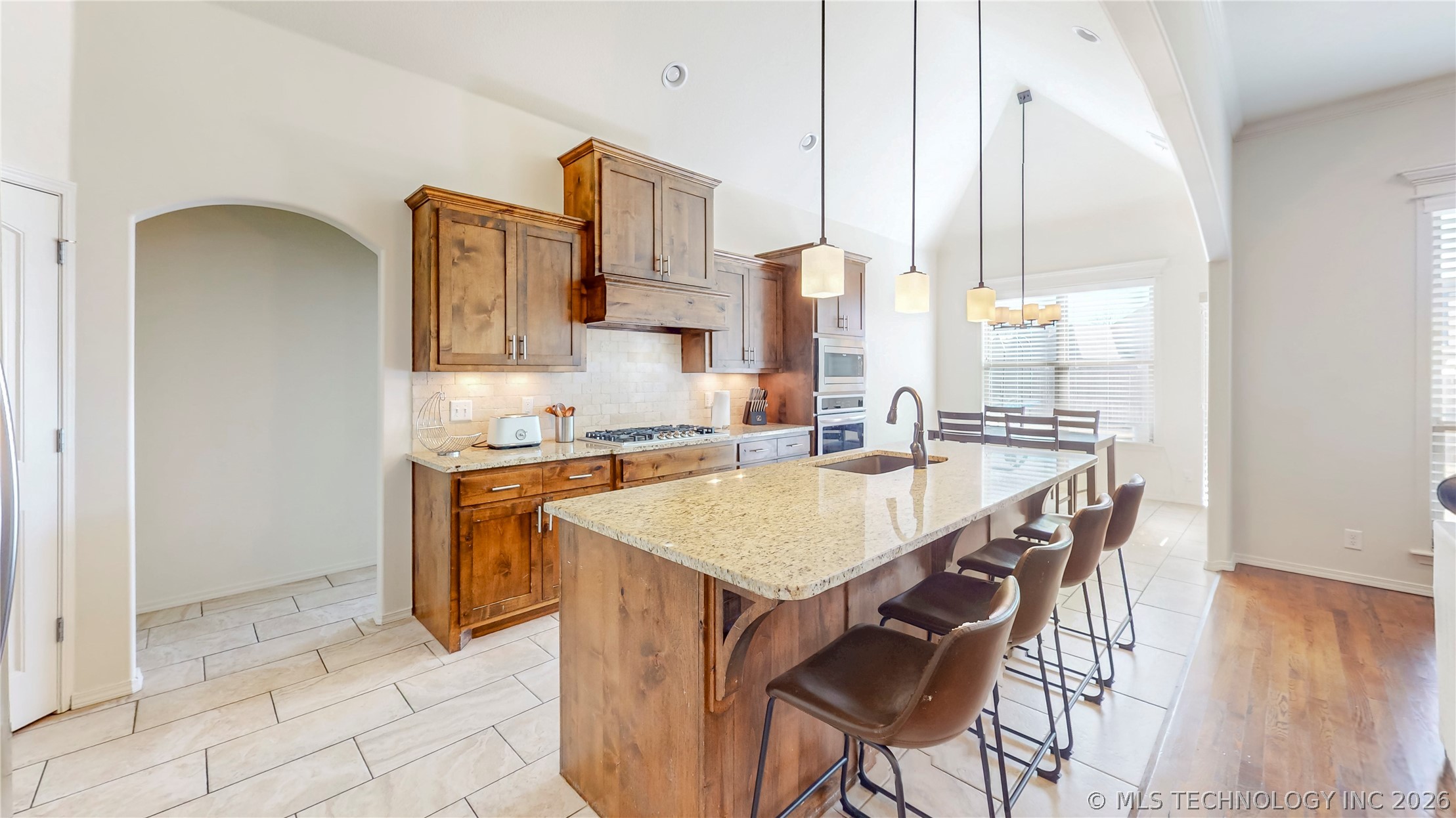 1601 E Pasadena Street