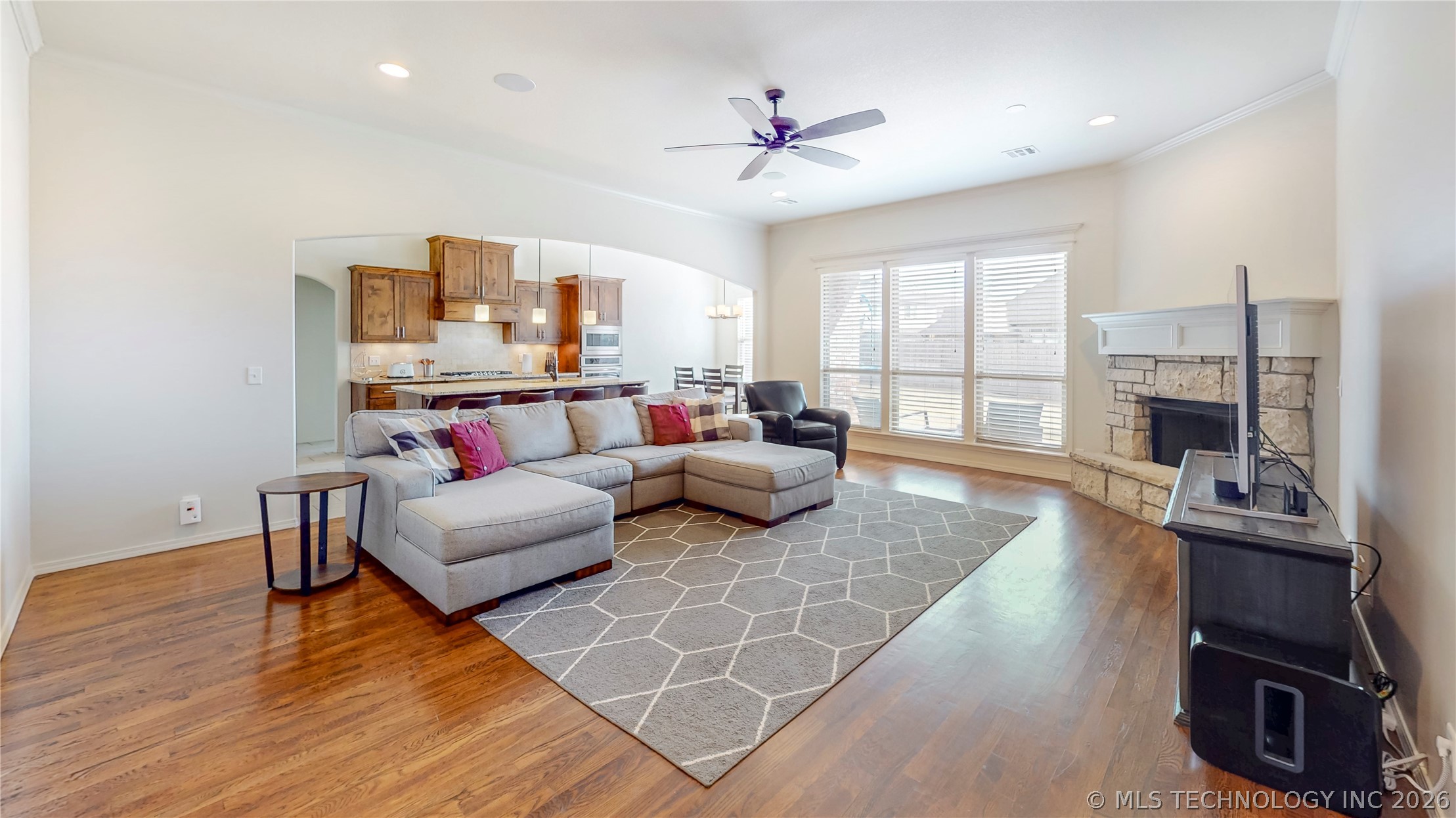 1601 E Pasadena Street