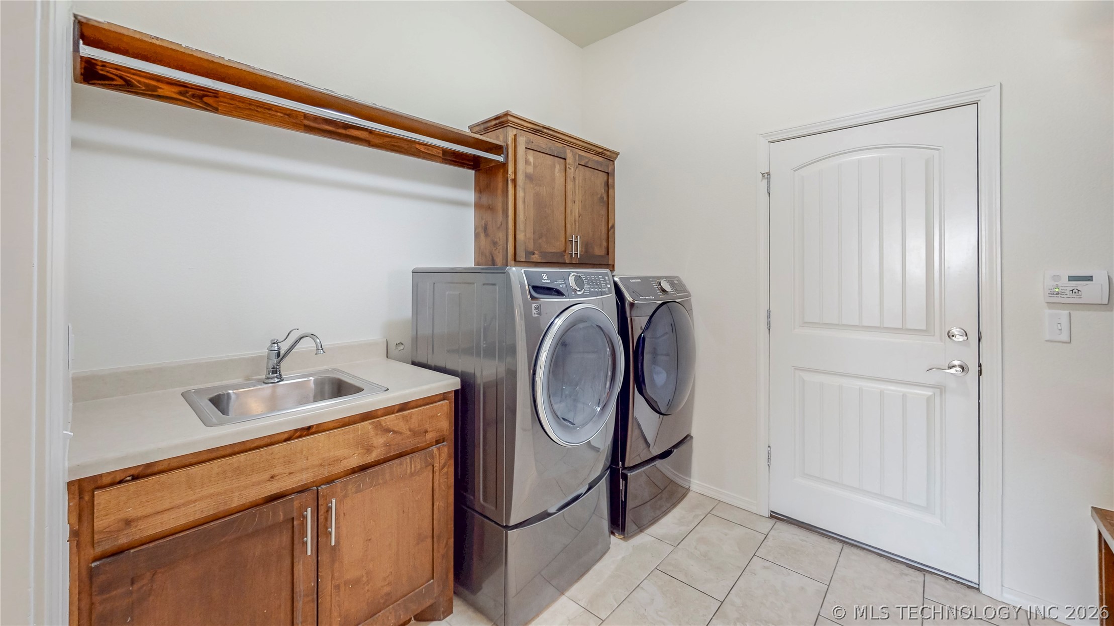 1601 E Pasadena Street