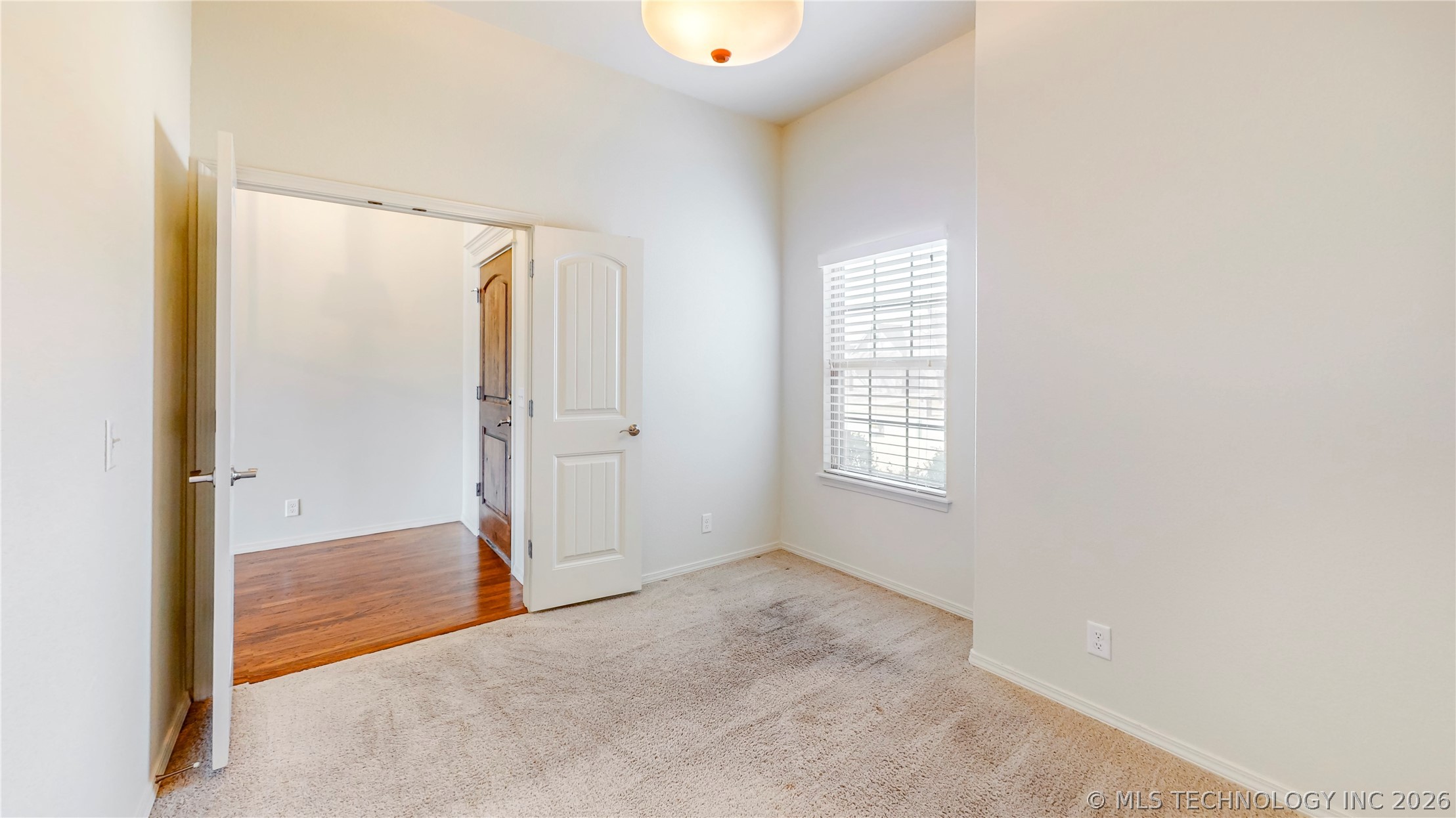 1601 E Pasadena Street