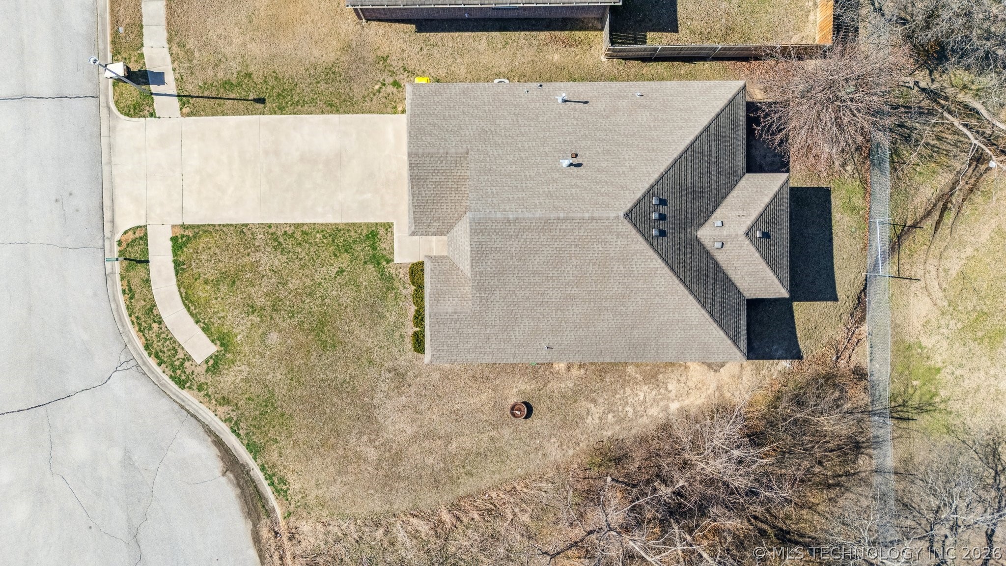 1417 E 145th Street S