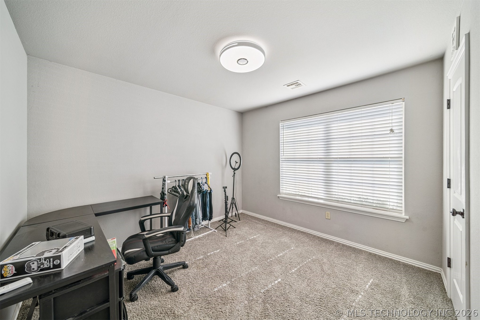 1417 E 145th Street S