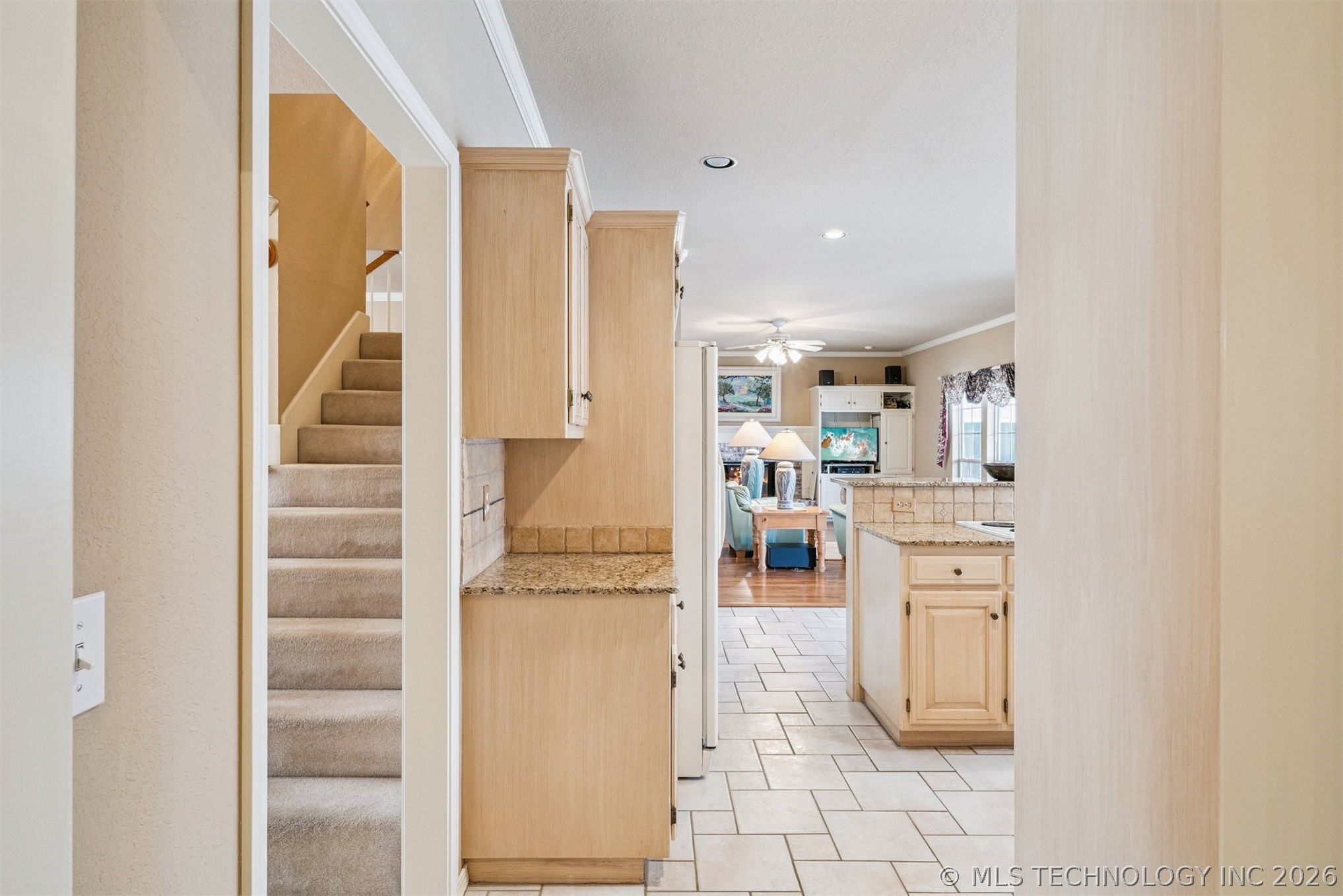 12231 S 18th Avenue E